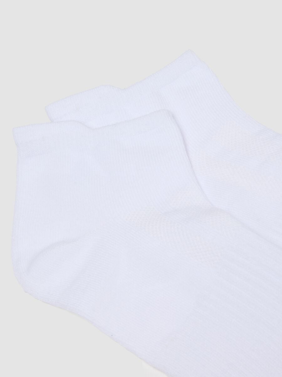 3-pack of white organic cotton-blend ankle sports socks_2