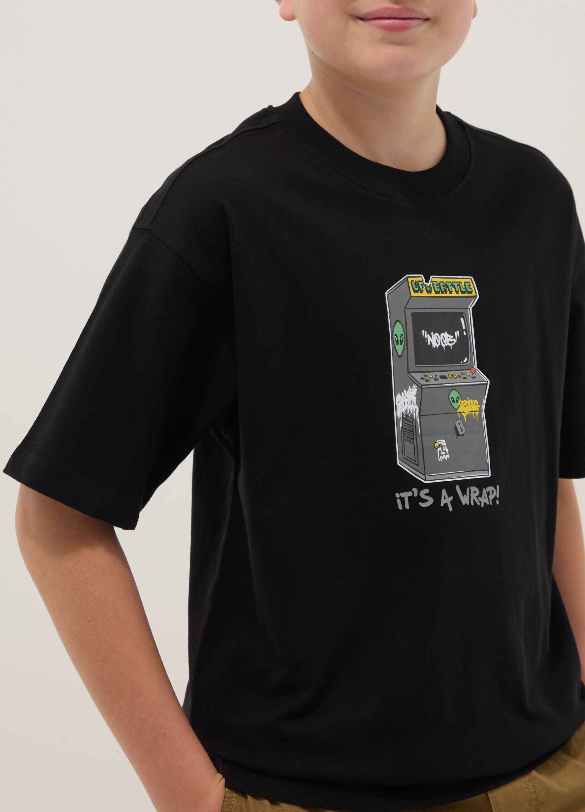 Boys&rsquo; black pure cotton oversized T-shirt with print