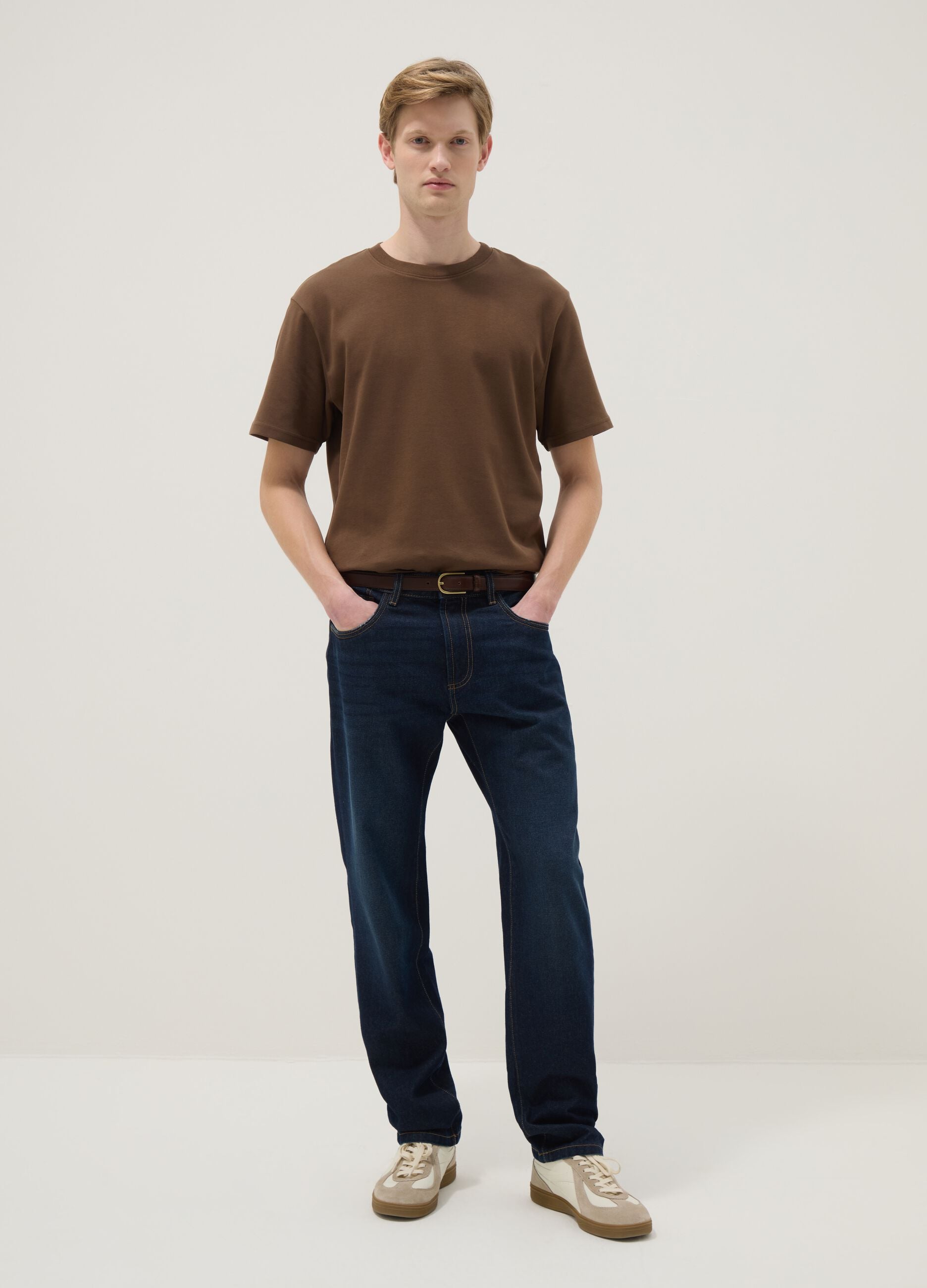 Relaxed Fit Brown The Iconic Tee T-shirt in Pure Cotton