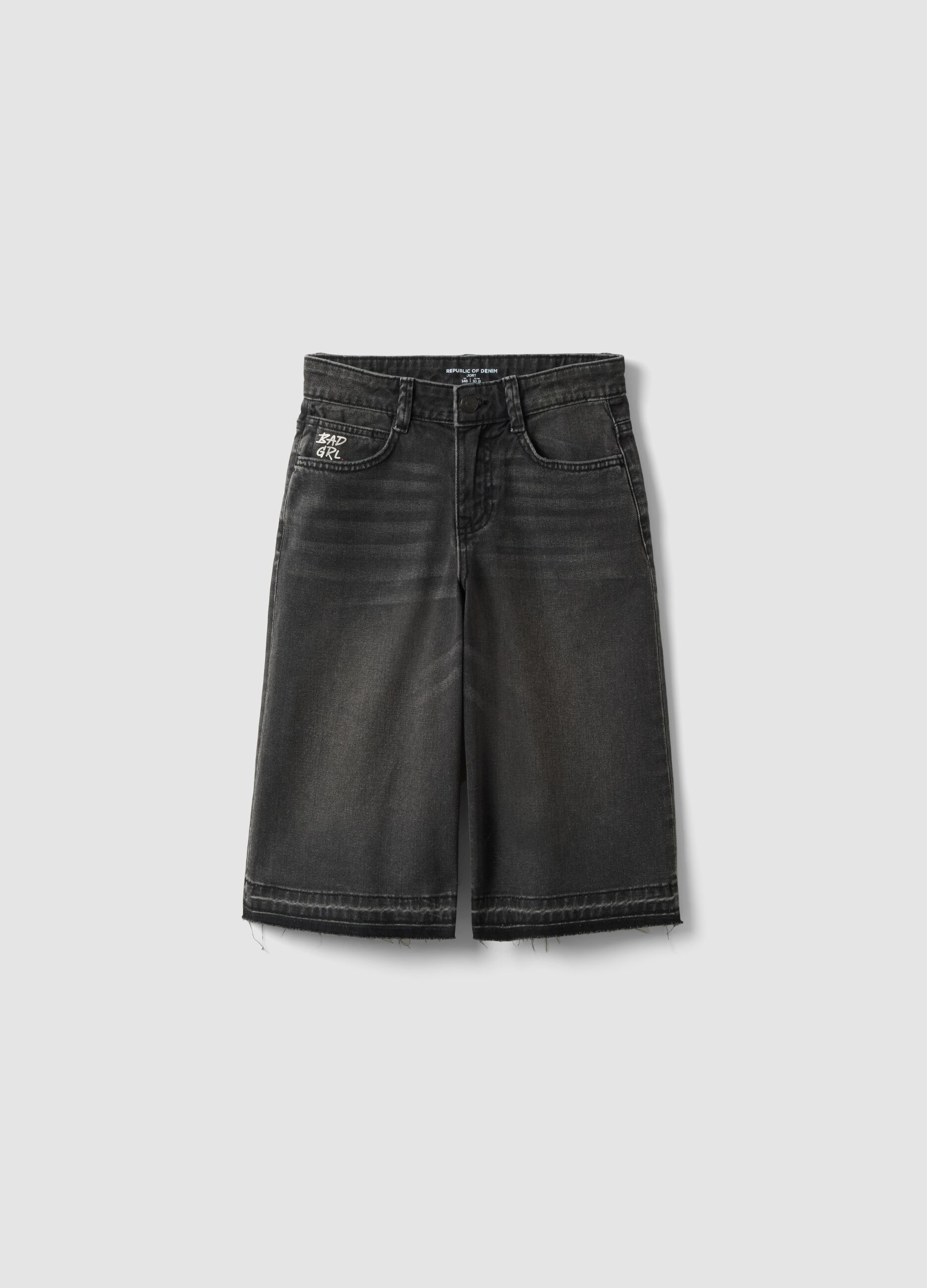 Girls&rsquo; black 100% cotton denim shorts &ndash; skater fit