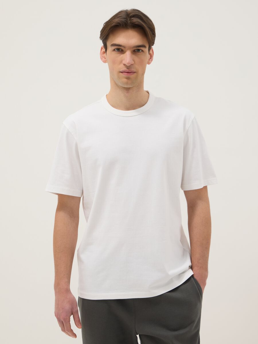 White pure cotton T-shirt with relaxed fit and finished crew neck_0
