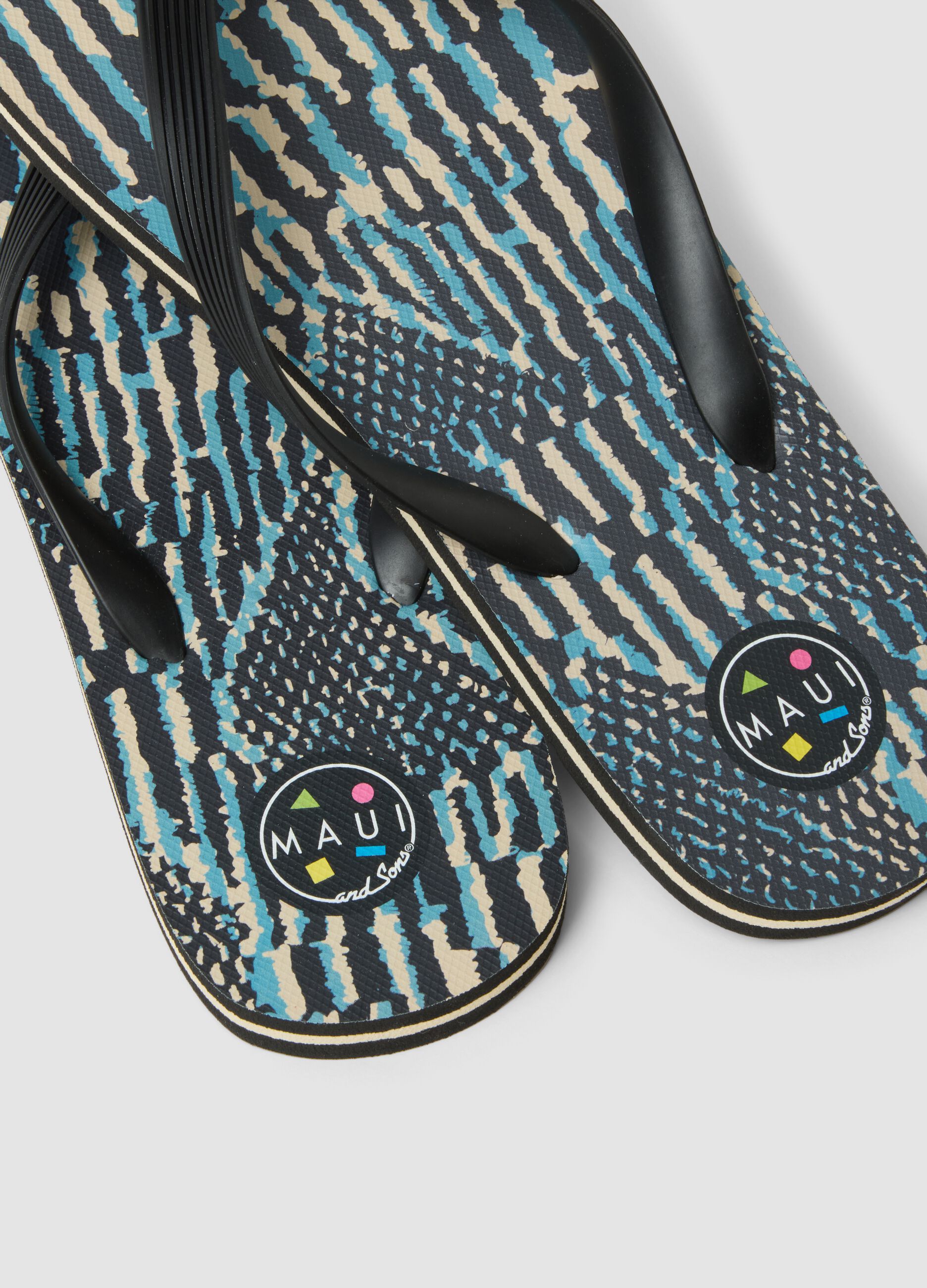 Multicoloured flip-flops with pattern