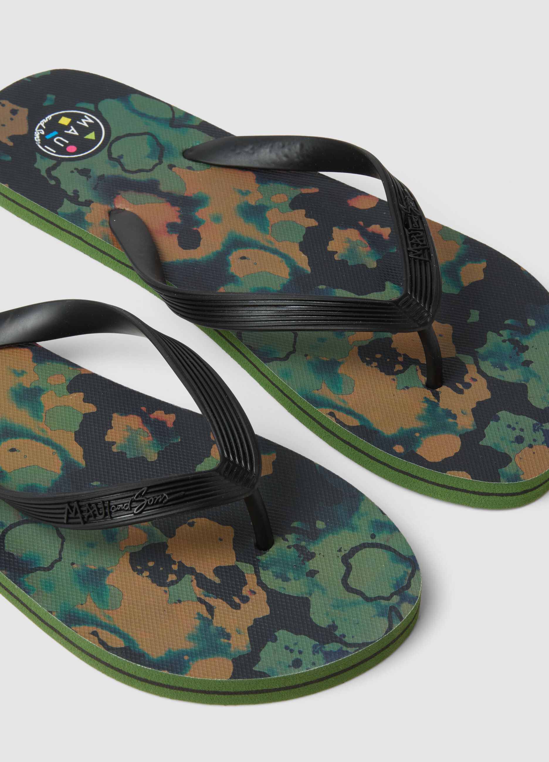 Multicolour flip-flops with camouflage pattern