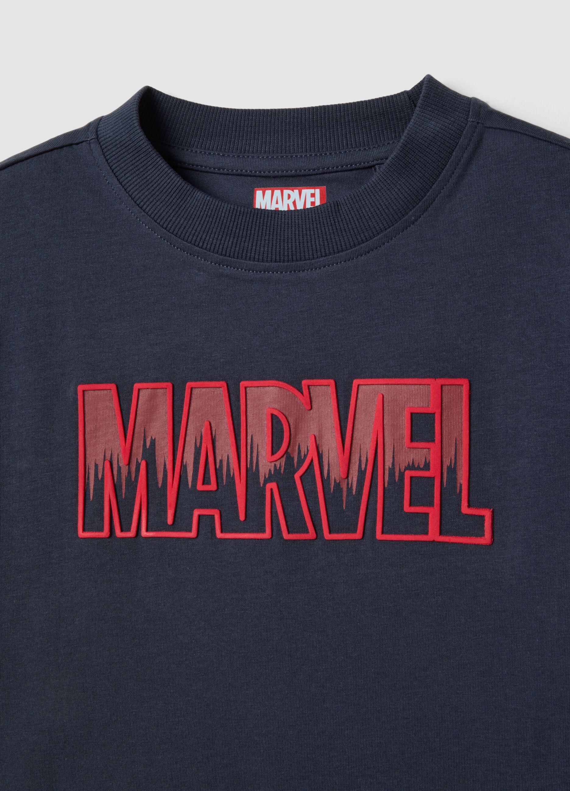 Multicolour pure cotton boys&rsquo; set with Marvel prints