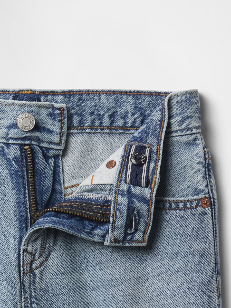 Denim shorts in a cotton and lyocell blend_4