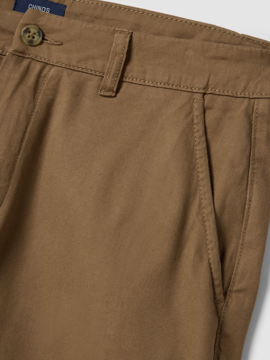 Bermuda chino beige in puro cotone regular fit_5