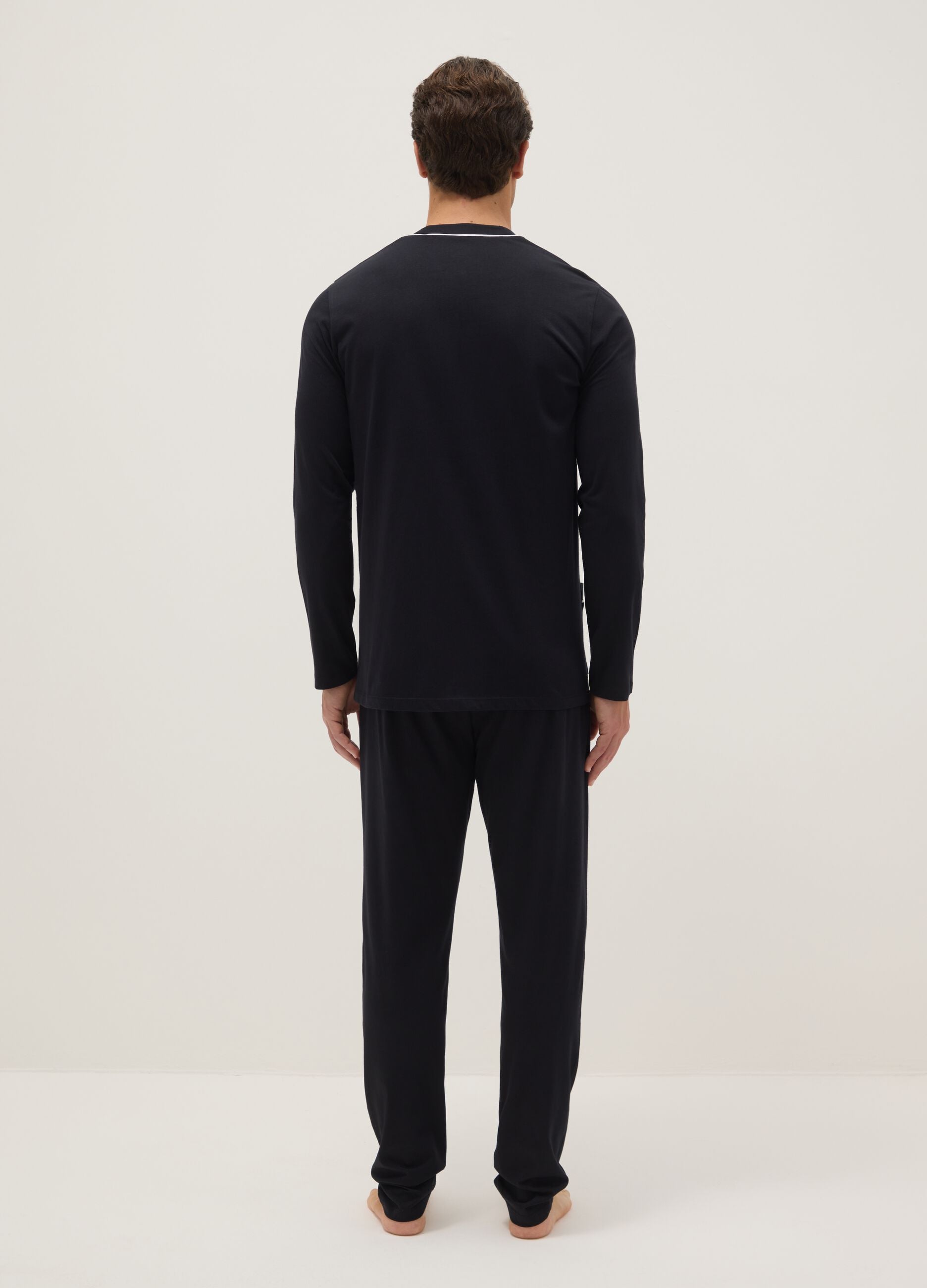 Regular fit black pure cotton pyjamas with contrasting details