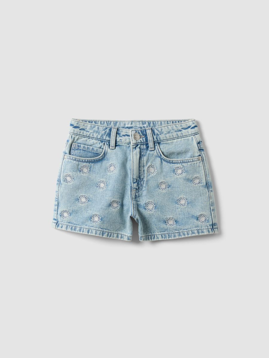 Girls&rsquo; light blue pure cotton denim shorts, regular fit with embroidery_3