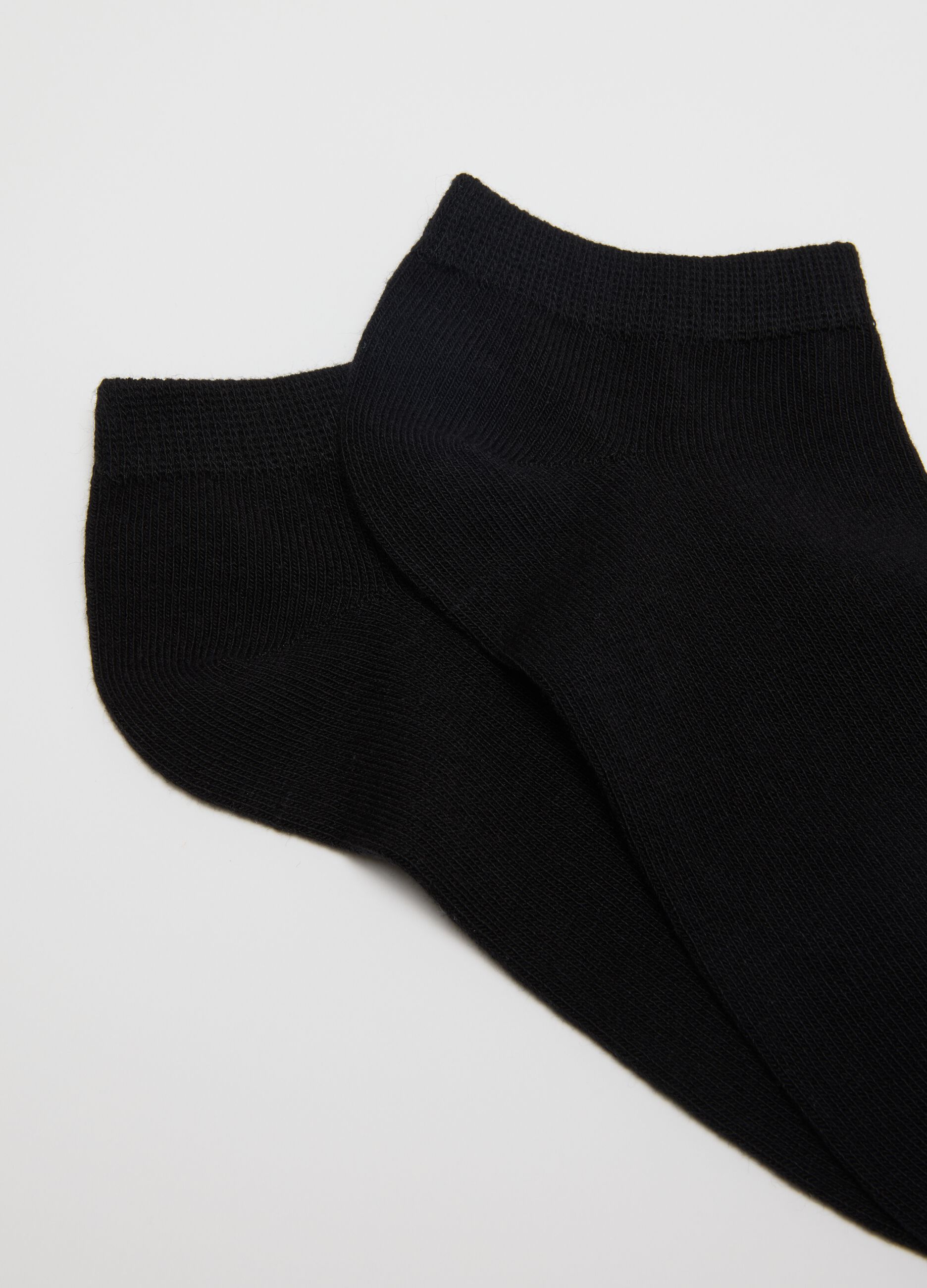 Multipack of black stretch cotton socks with a snug fit