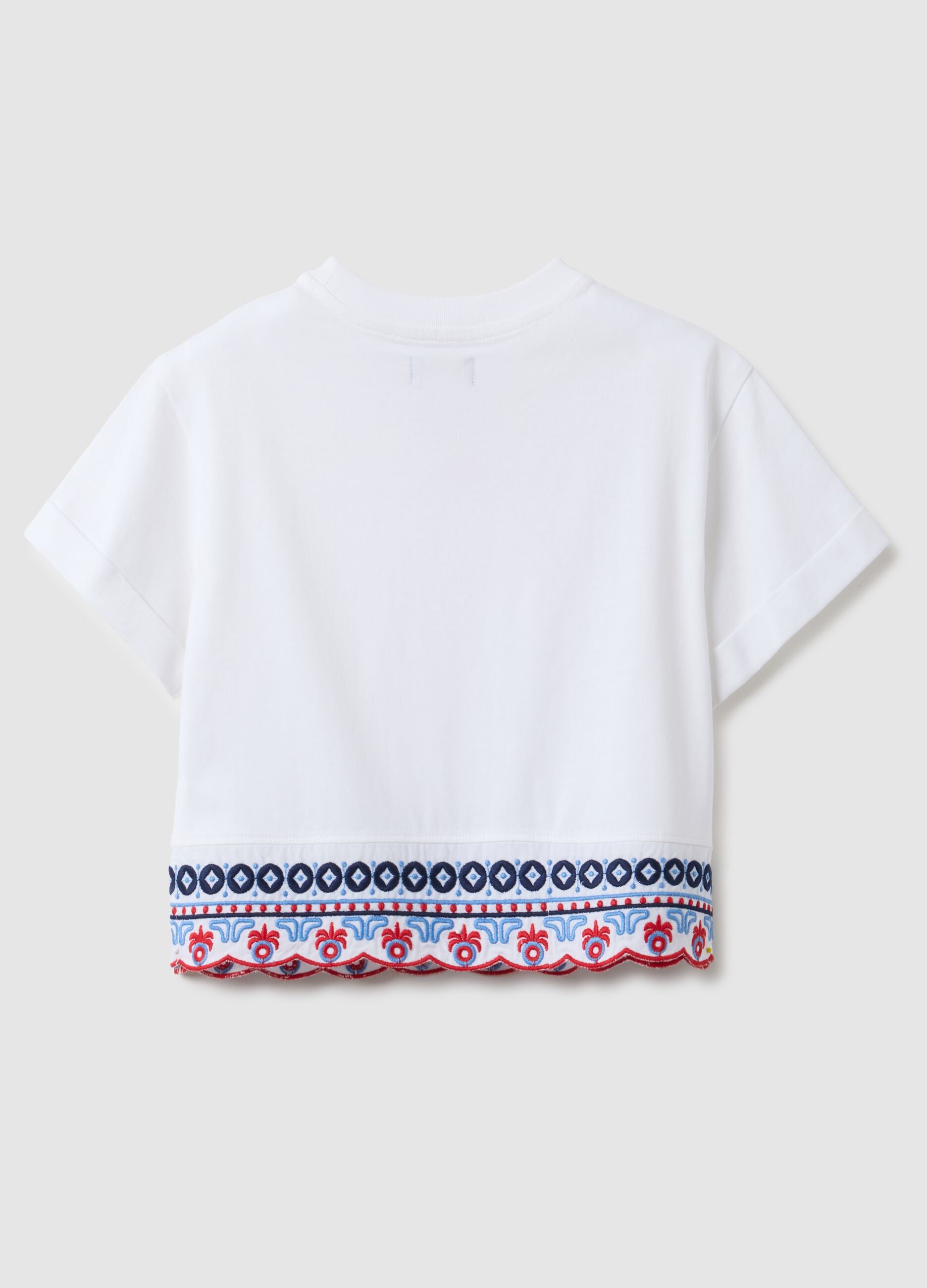 Girls' white pure cotton T-shirt regular fit with embroidery