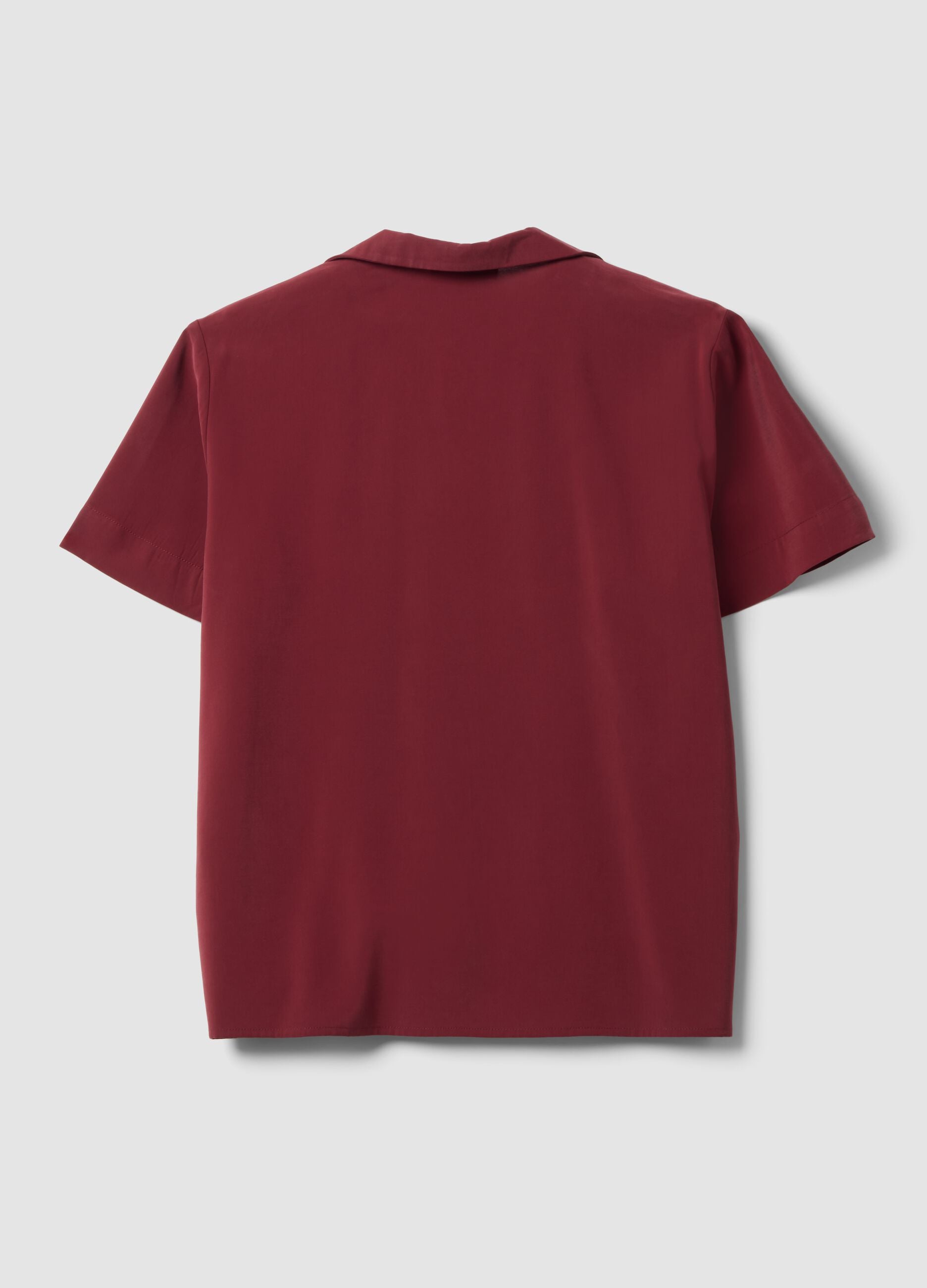 Red oversized short-sleeve shirt in viscose blend