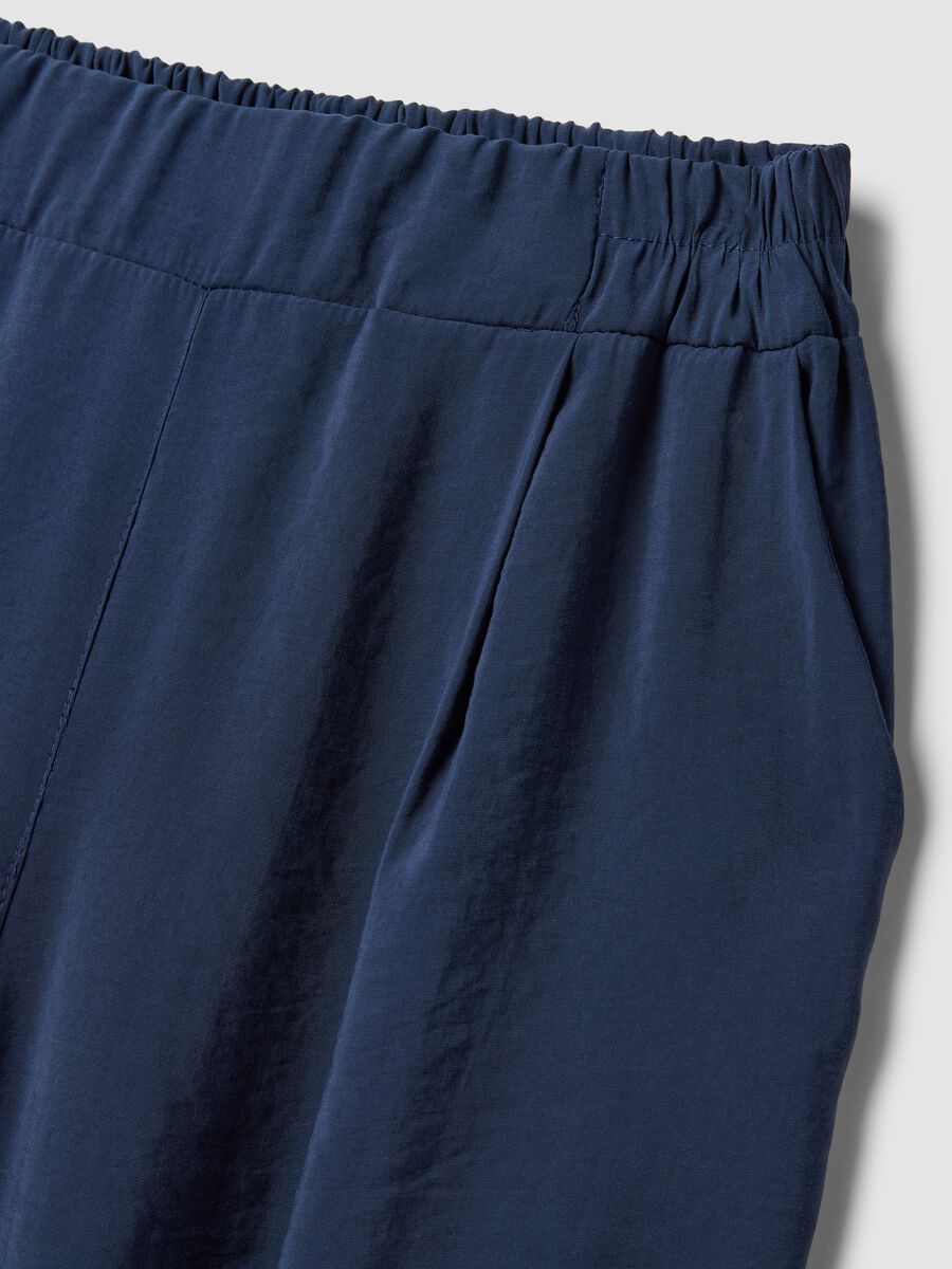 Blue viscose-blend trousers with elasticated cuffs, regular fit_5