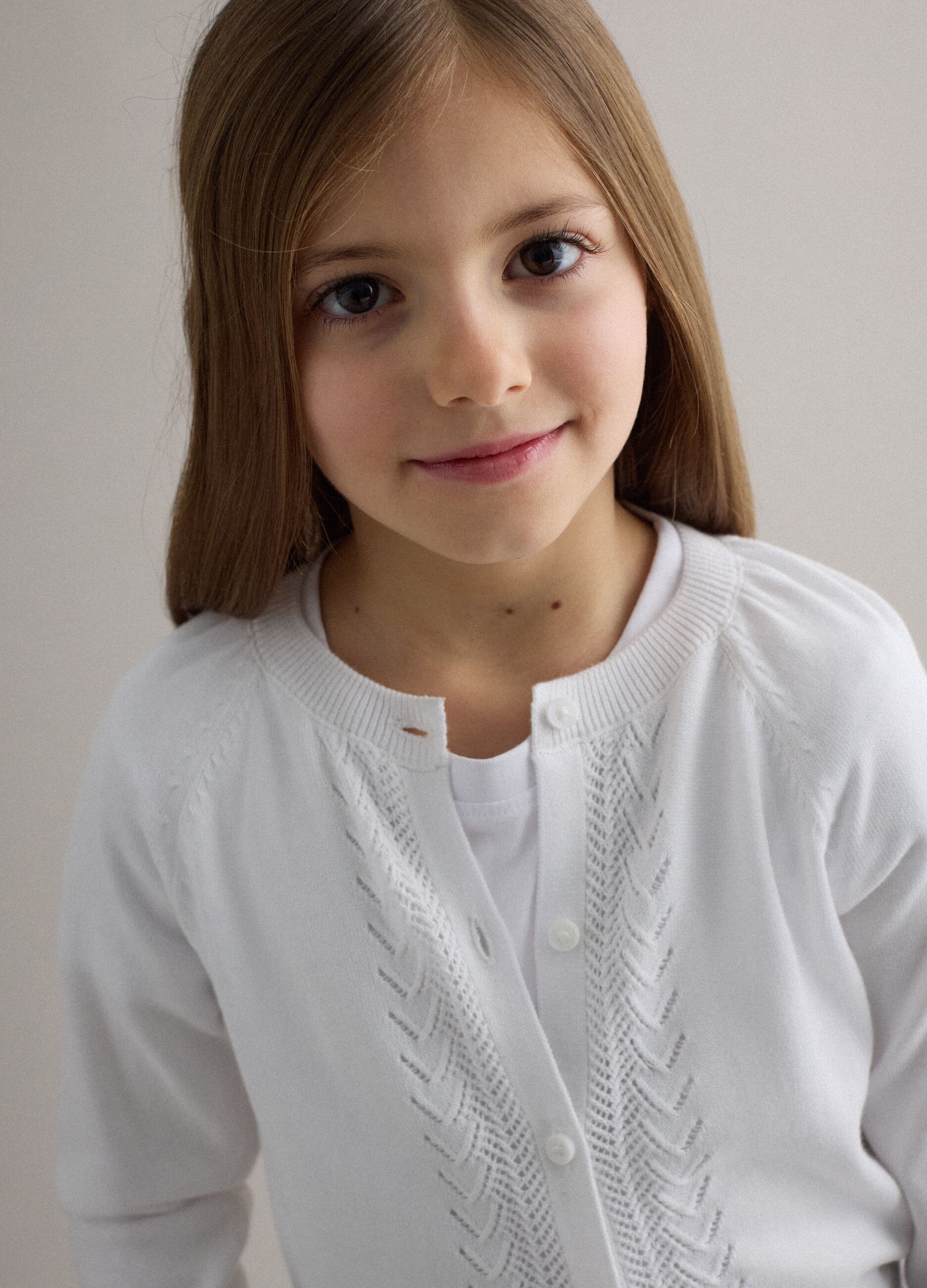 Girl's pure white cotton cardigan regular fit with cable knit