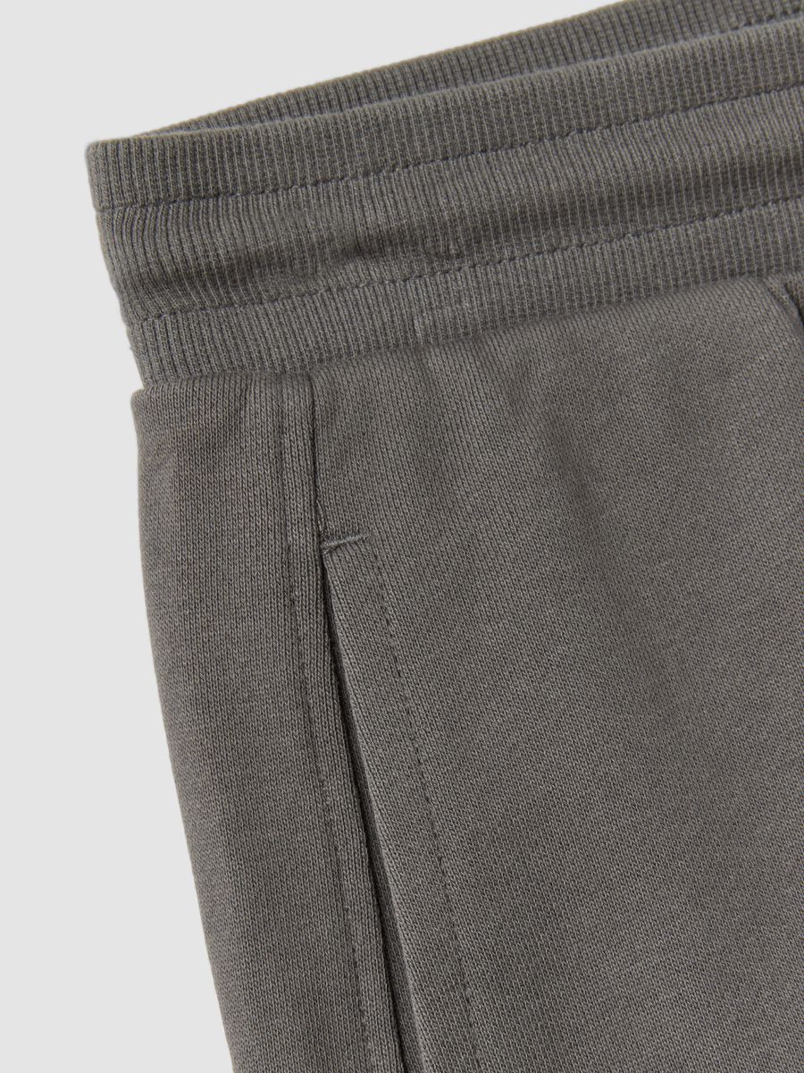 Grey pure organic cotton comfort-fit joggers for boys_3