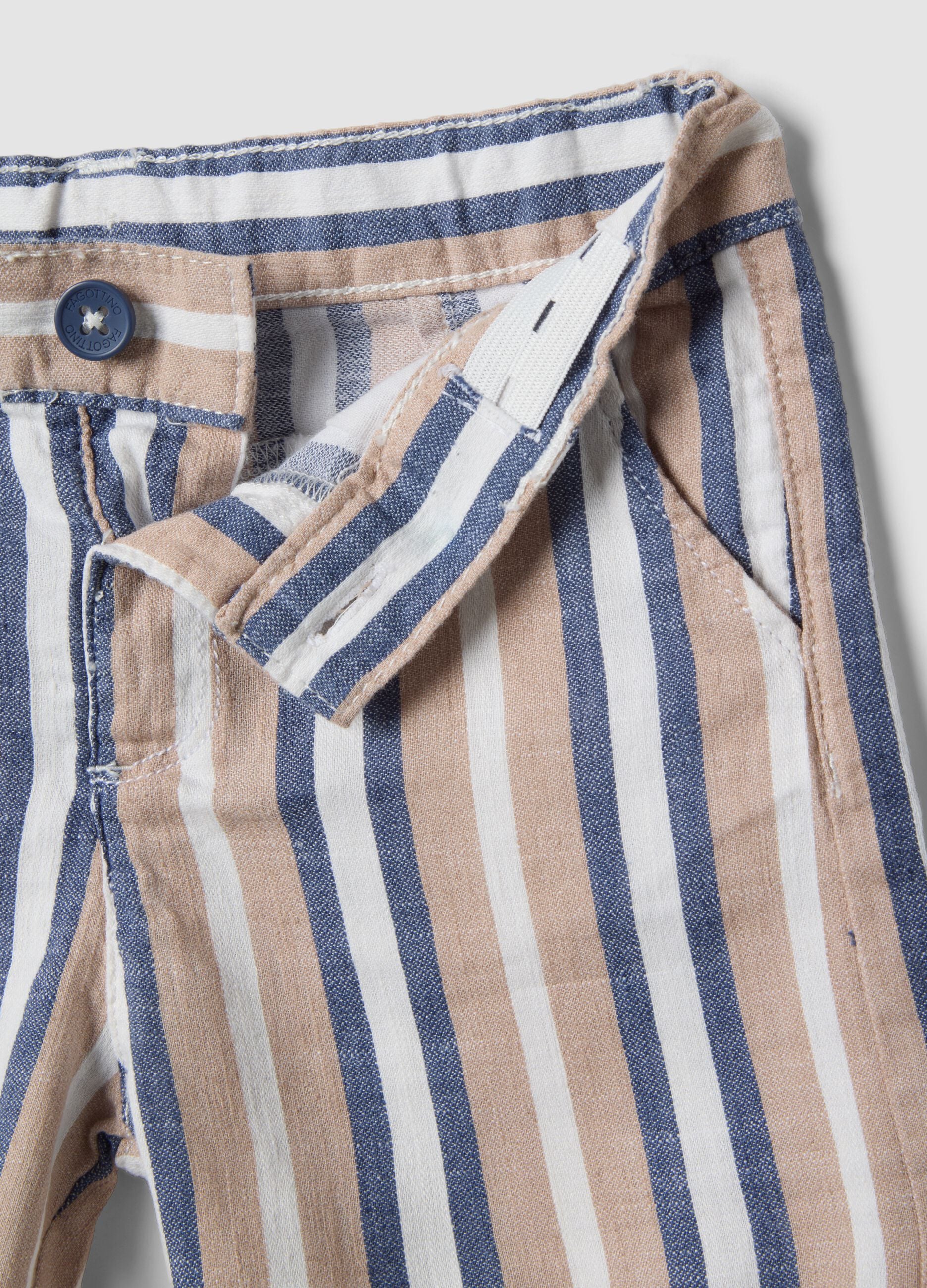 Multicolour stripe cotton blend boys' shorts, regular fit