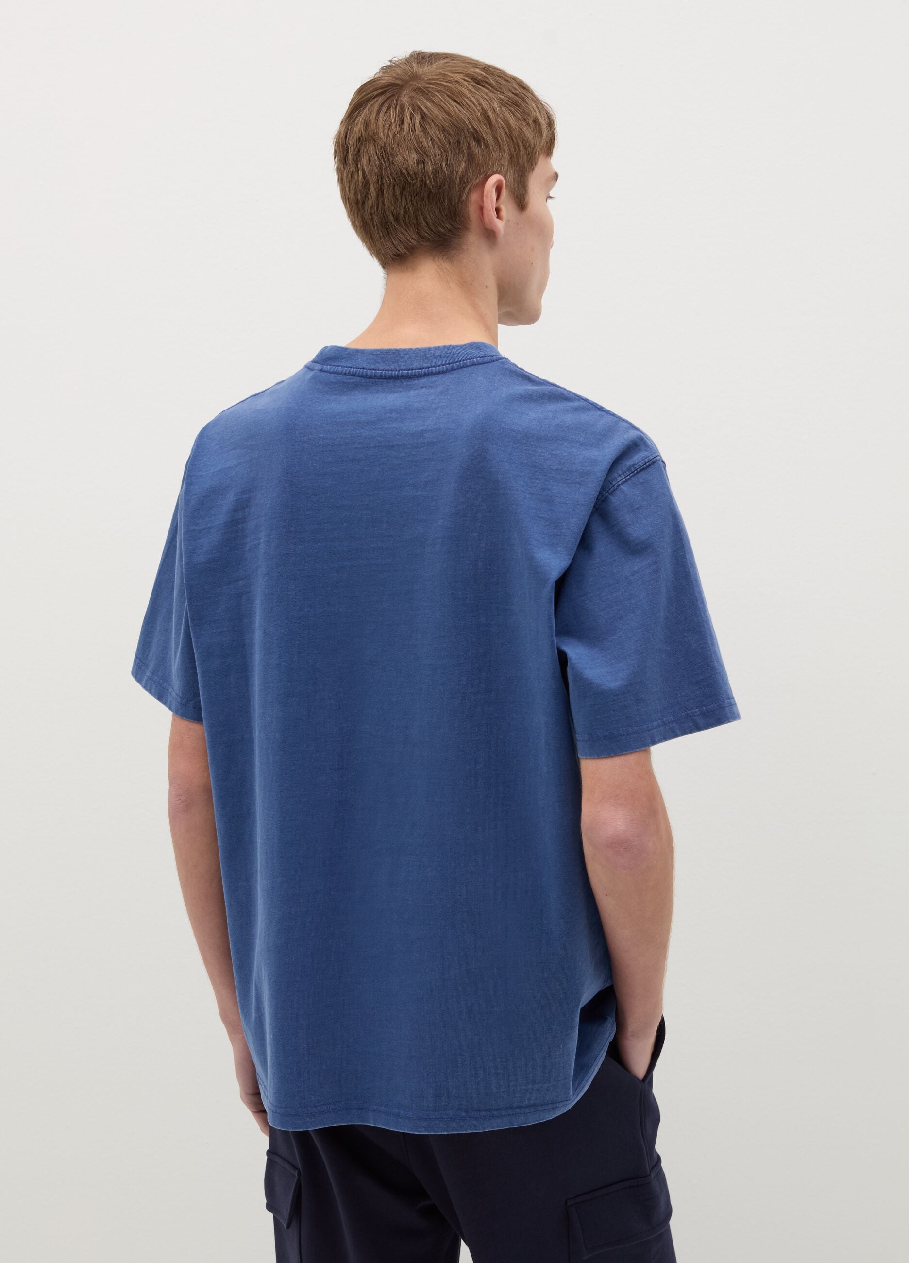 T-shirt with embroidered pocket