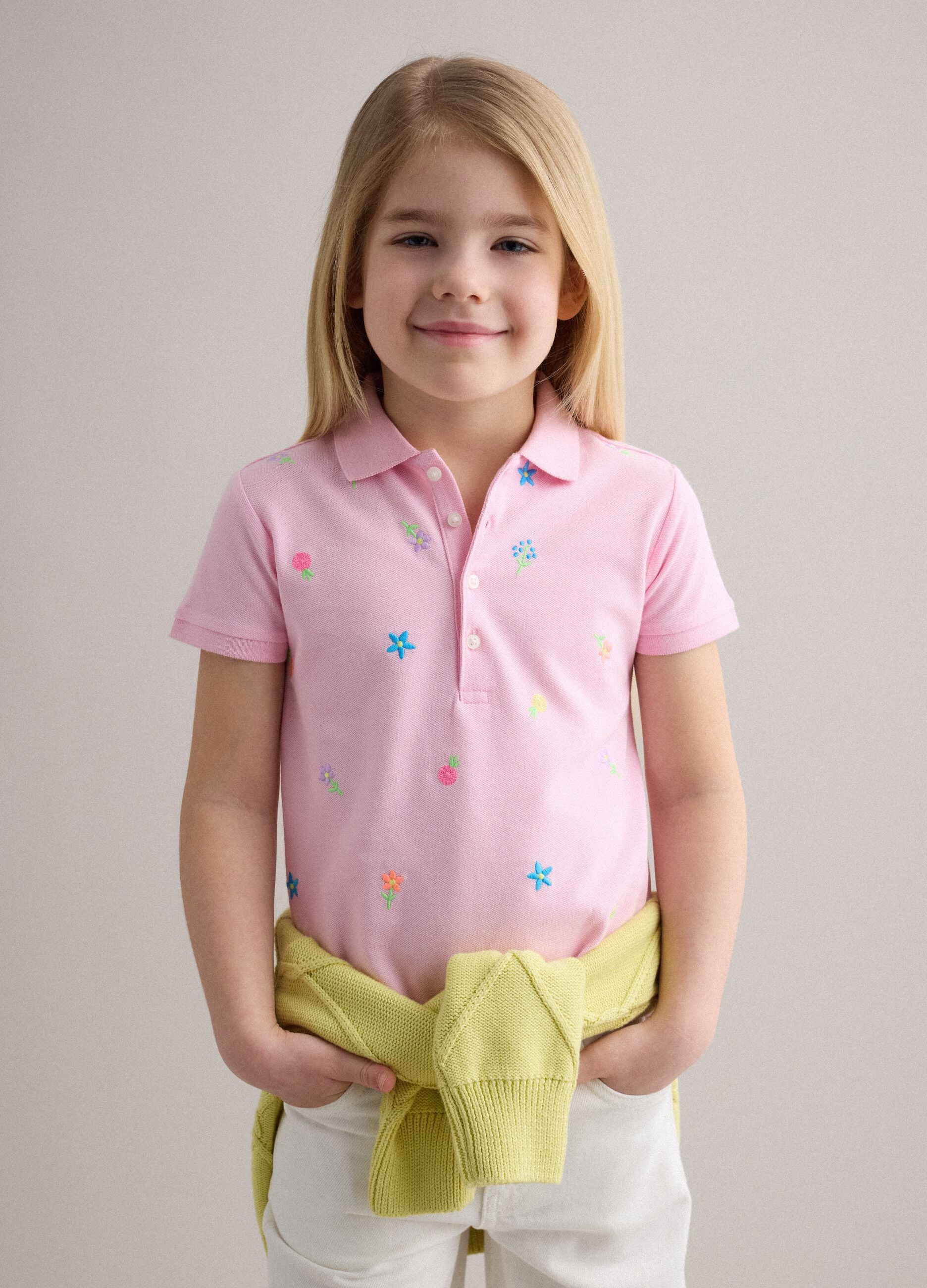 Girls' pink pure cotton polo, regular fit with embroidered flowers
