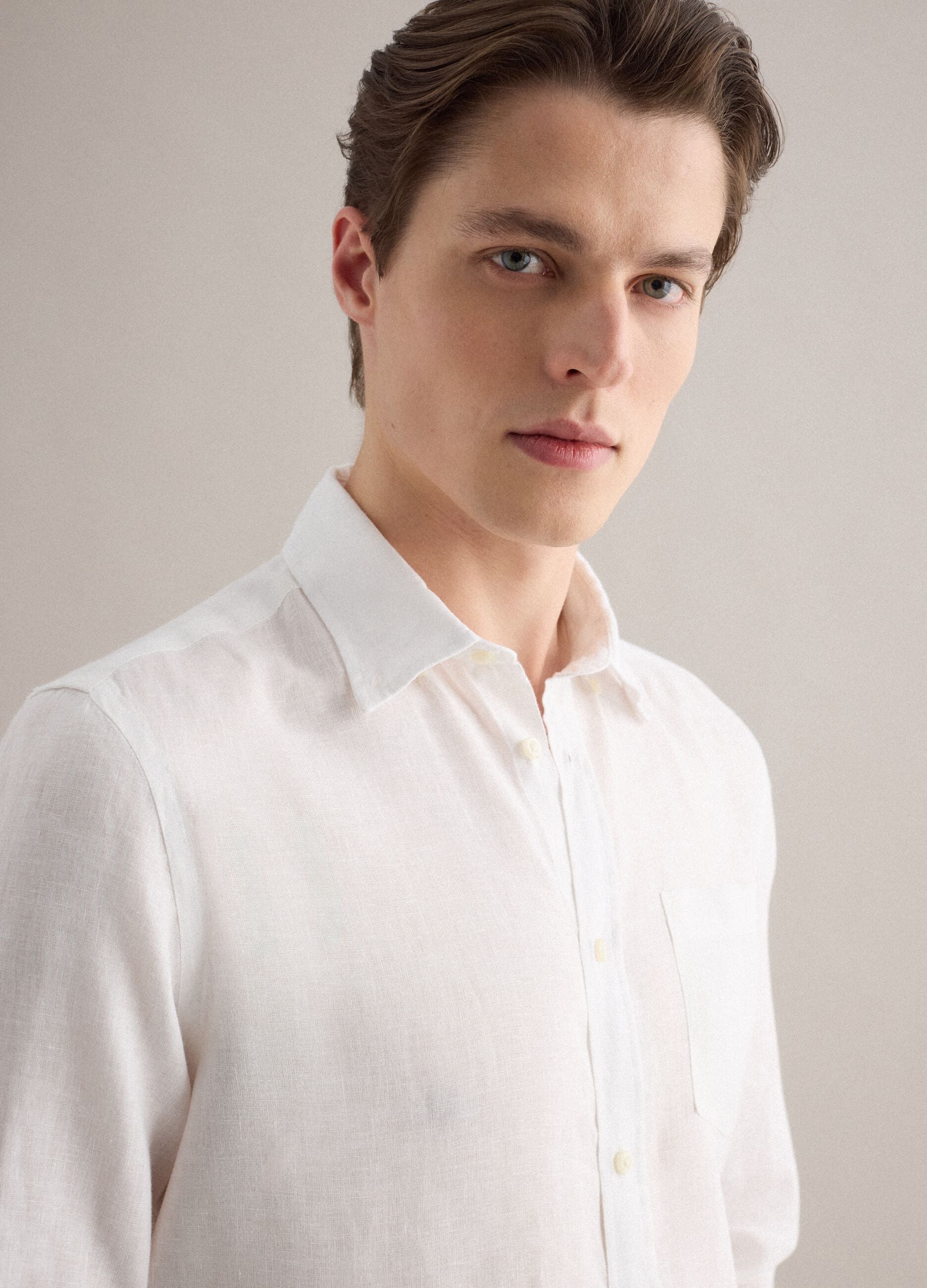 White long-sleeve pure linen shirt regular fit