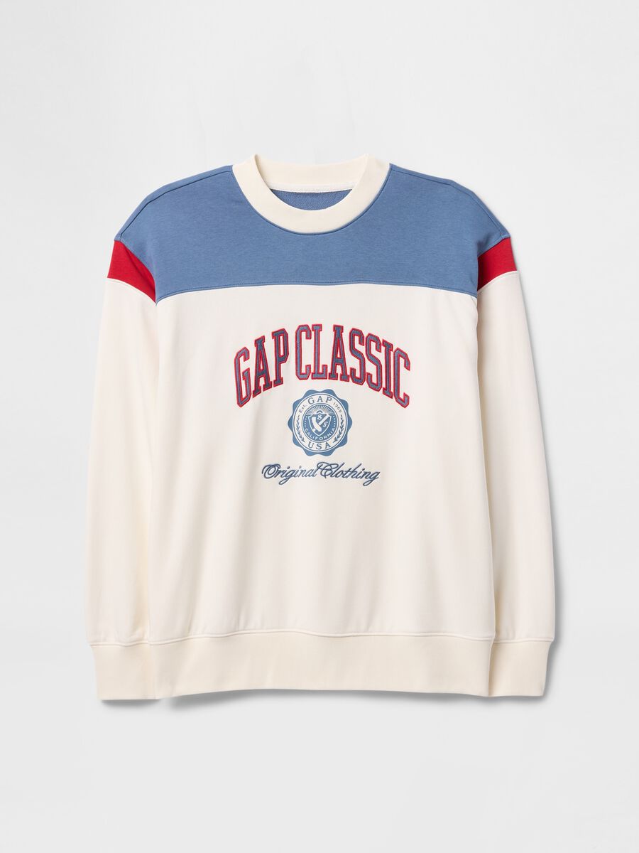 Gap Classic Sweatshirt with Tricolour Logo_4