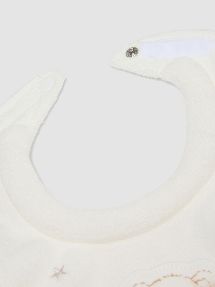 Twin pack of blue and white organic cotton baby bibs_2