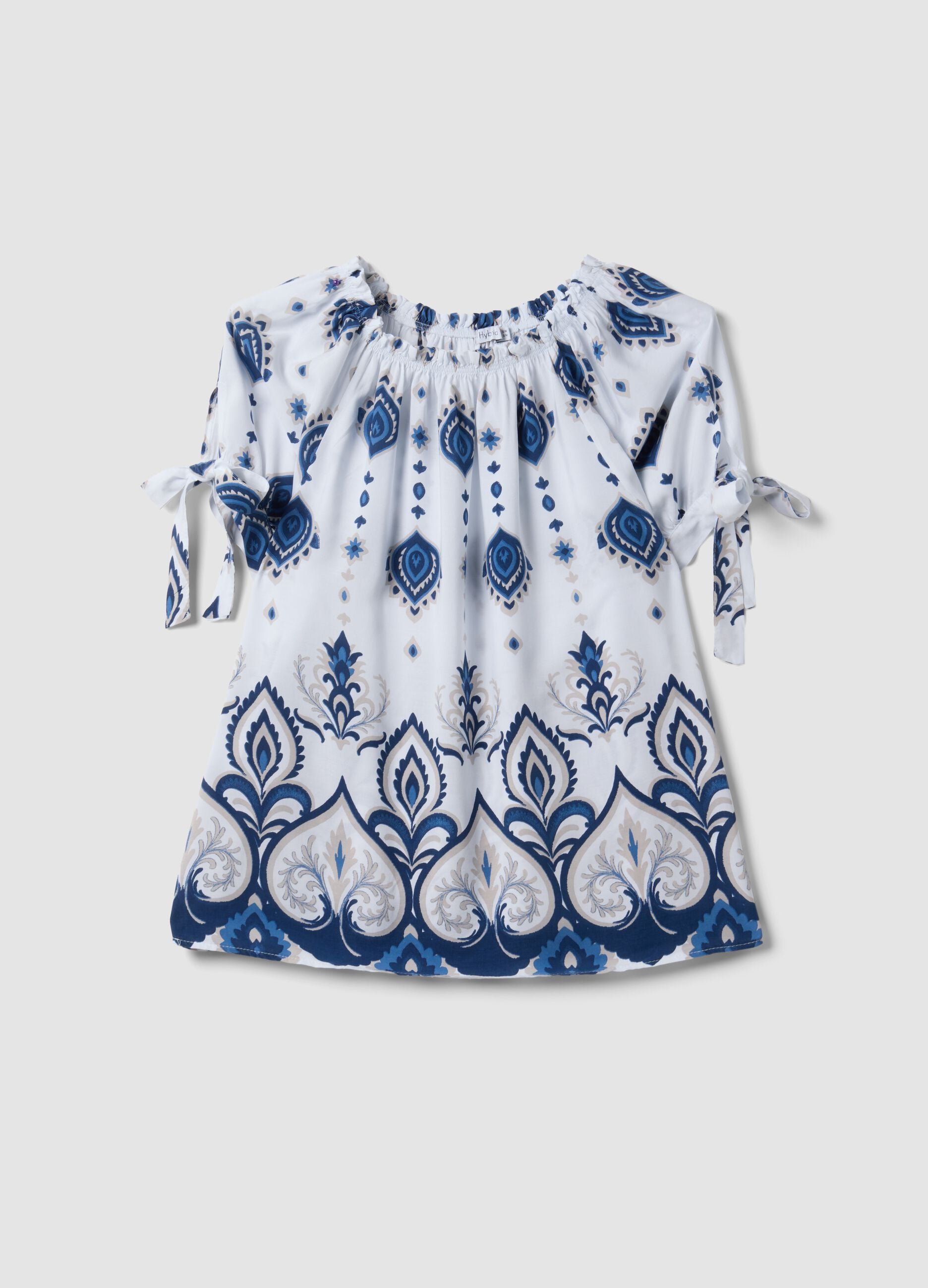 White pure-viscose short-sleeve blouse with paisley print