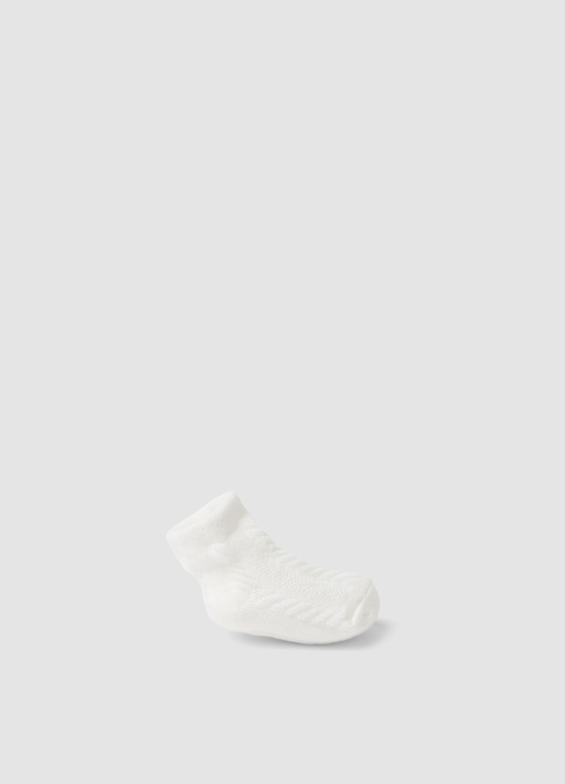 White organic cotton-blend baby girl booties with bow