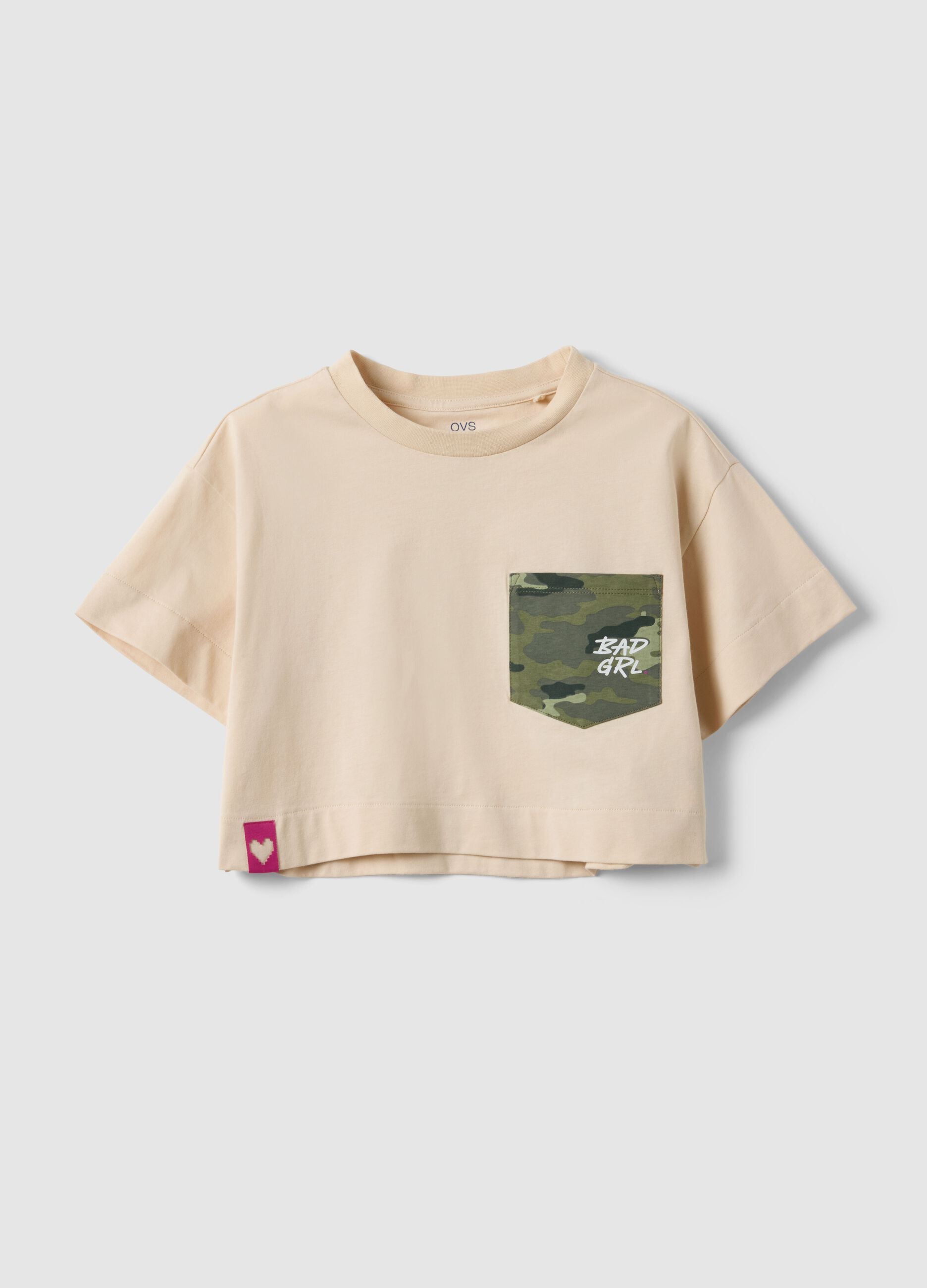Pure cotton beige boxy fit girl's t-shirt with camouflage pocket