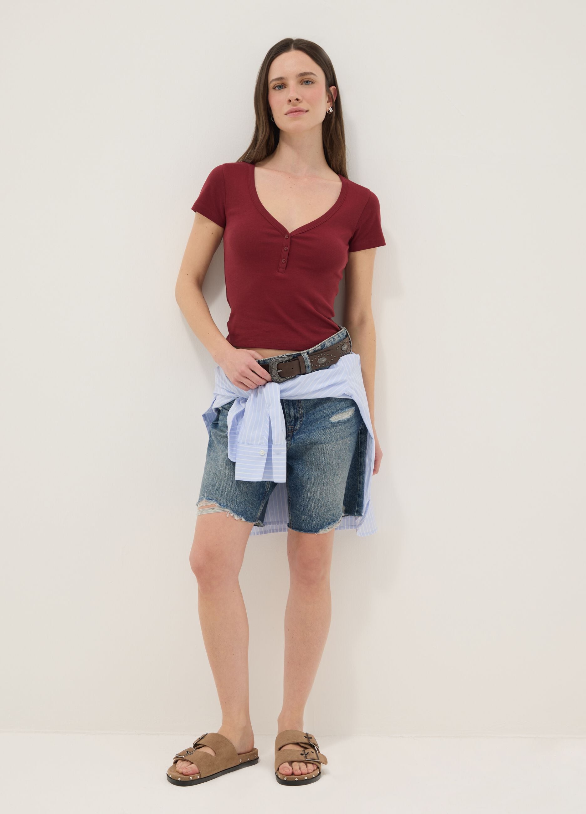 Red pure cotton V-neck regular fit T-shirt
