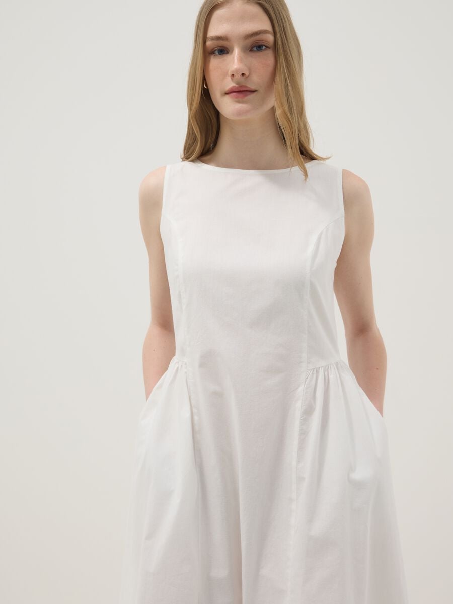 White pure cotton dress with boat neckline_1