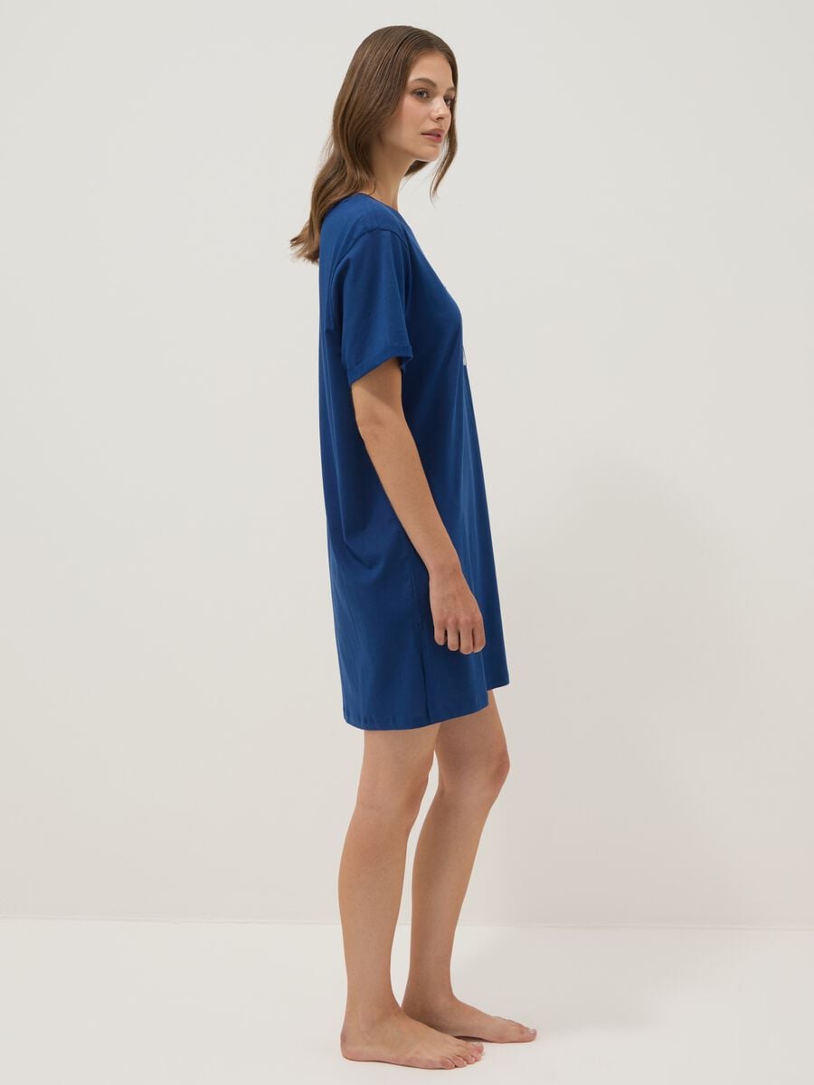 Camicia da notte blu in puro cotone organico con taschino_2