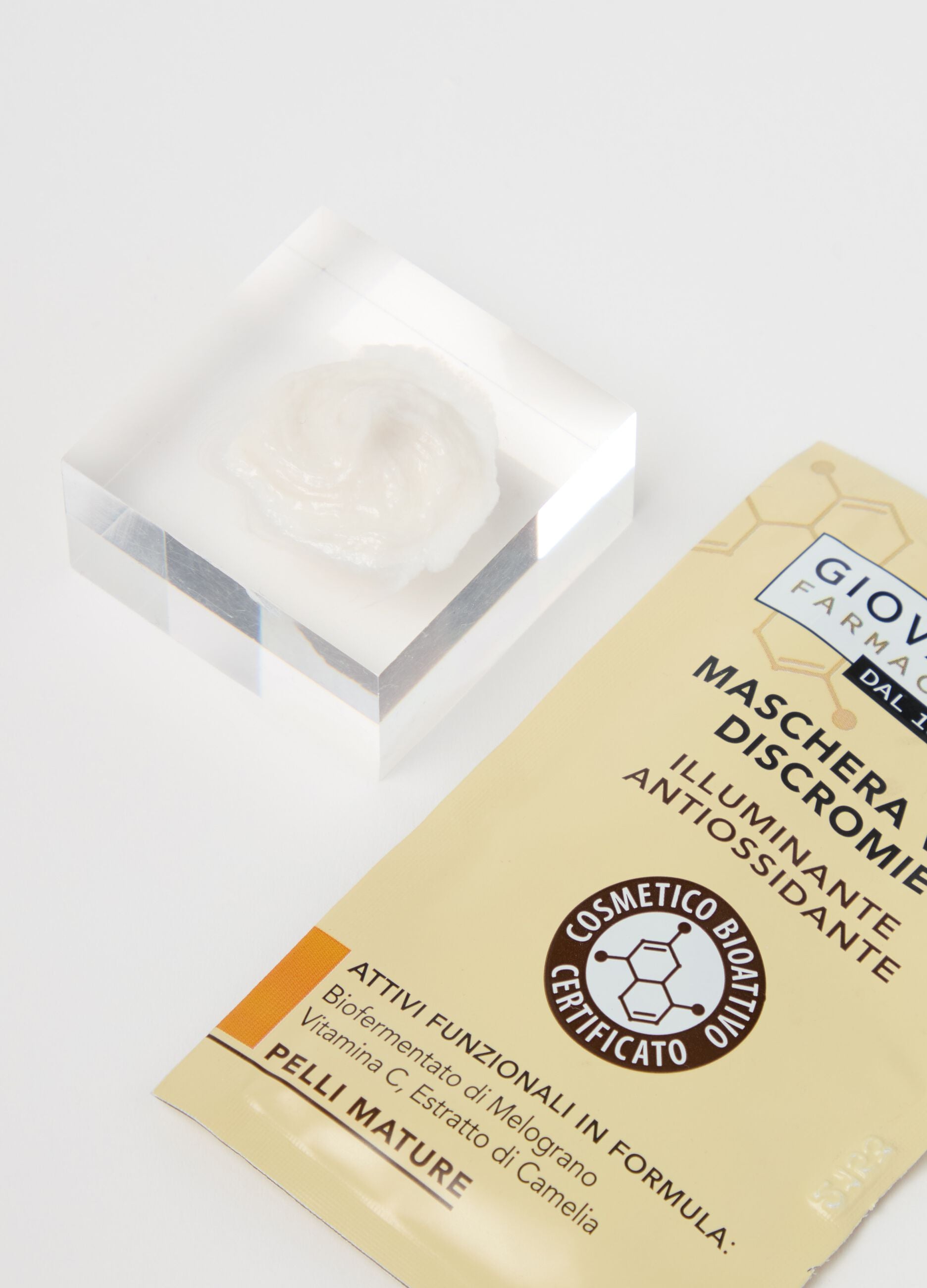 Dyschromia face mask