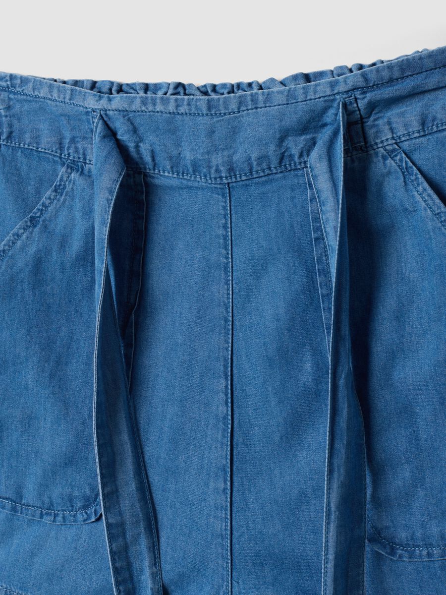 Denim shorts azzurri in puro cotone con vita elasticizzata regular fit_5