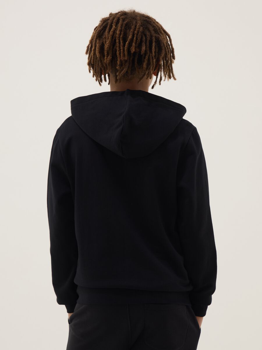 Black hoodie for boys in pure cotton with oversized fit and zip_1