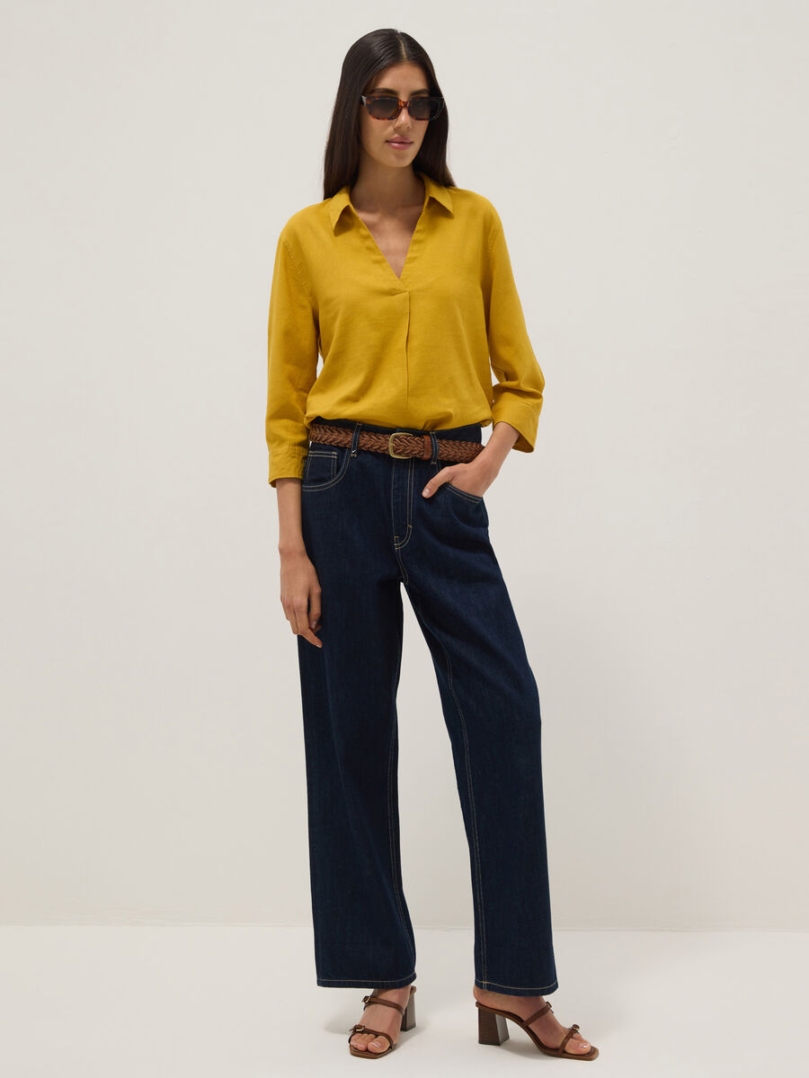 Yellow linen and viscose blend regular-fit shirt with V-neck_3
