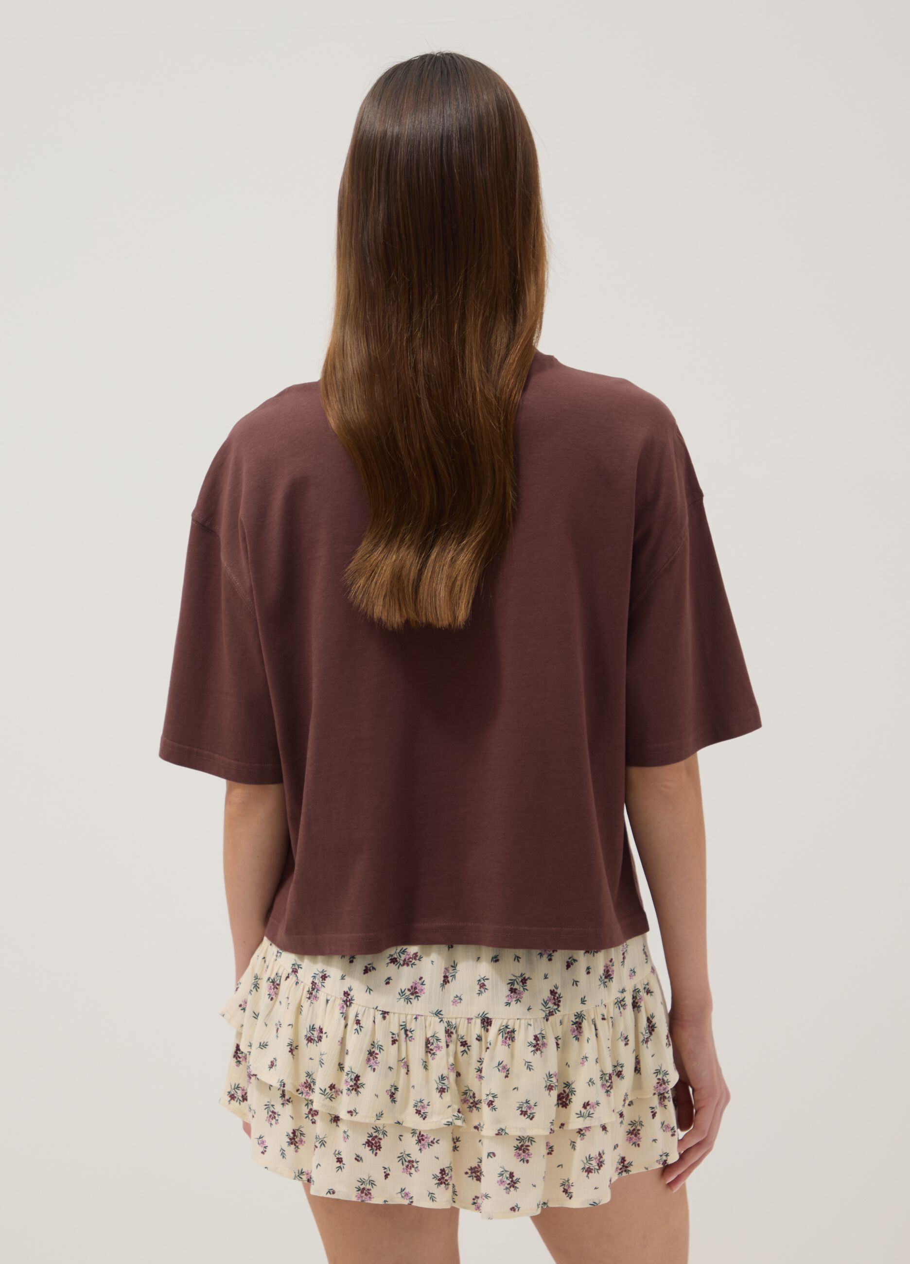 Brown pure cotton T-shirt with embroidered detail, boxy fit