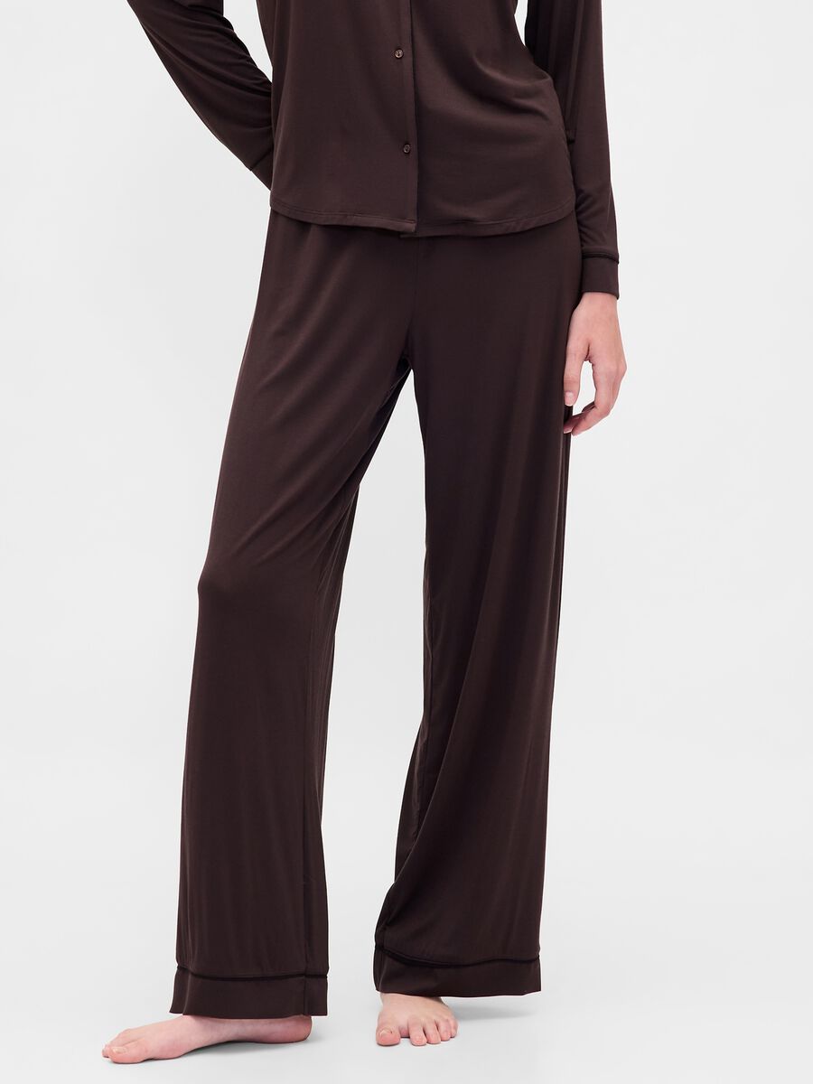 Brown Pyjama in Stretch Modal Fabric_1