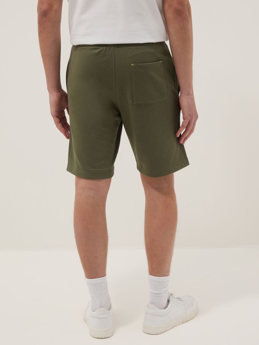 Green cotton-blend Bermuda shorts with elasticated waistband_2
