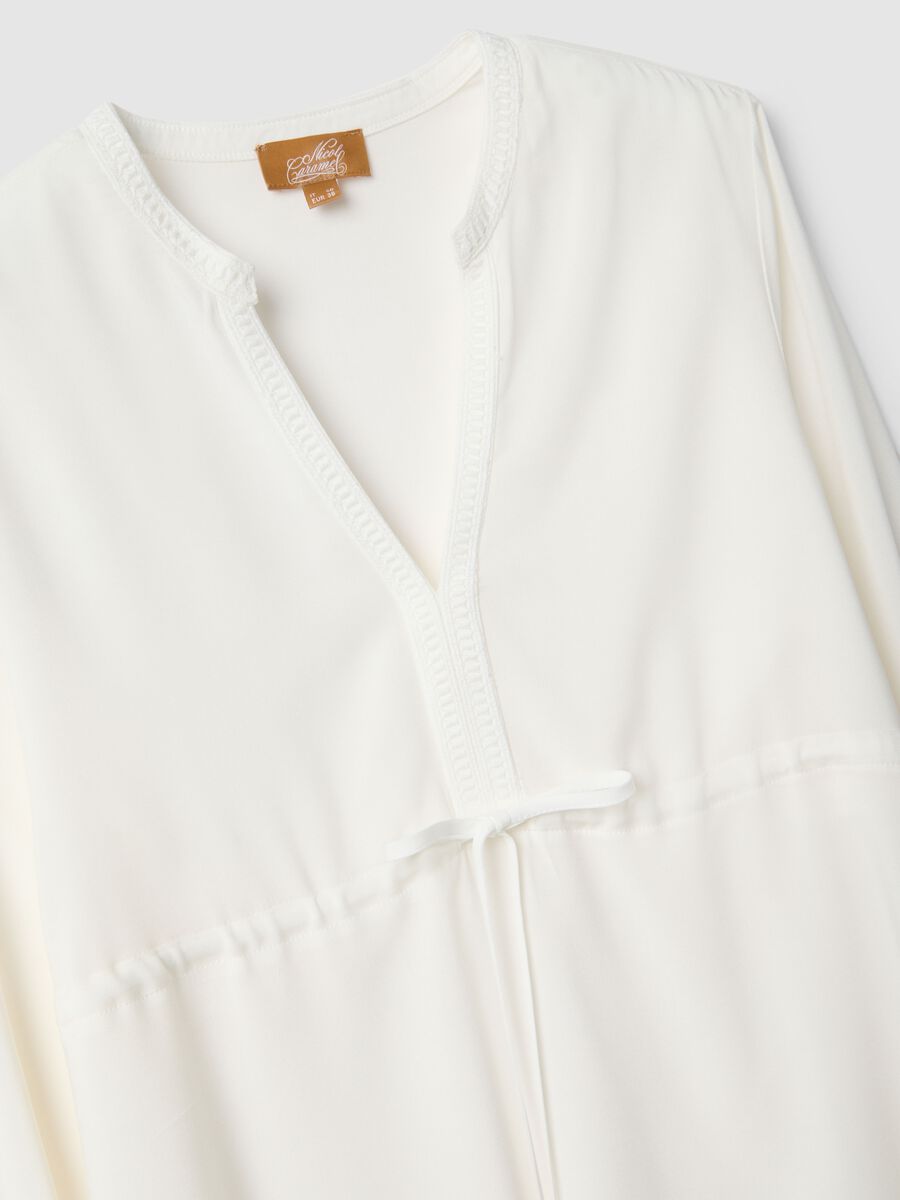 White maternity blouse in pure viscose with Mandarin collar_5
