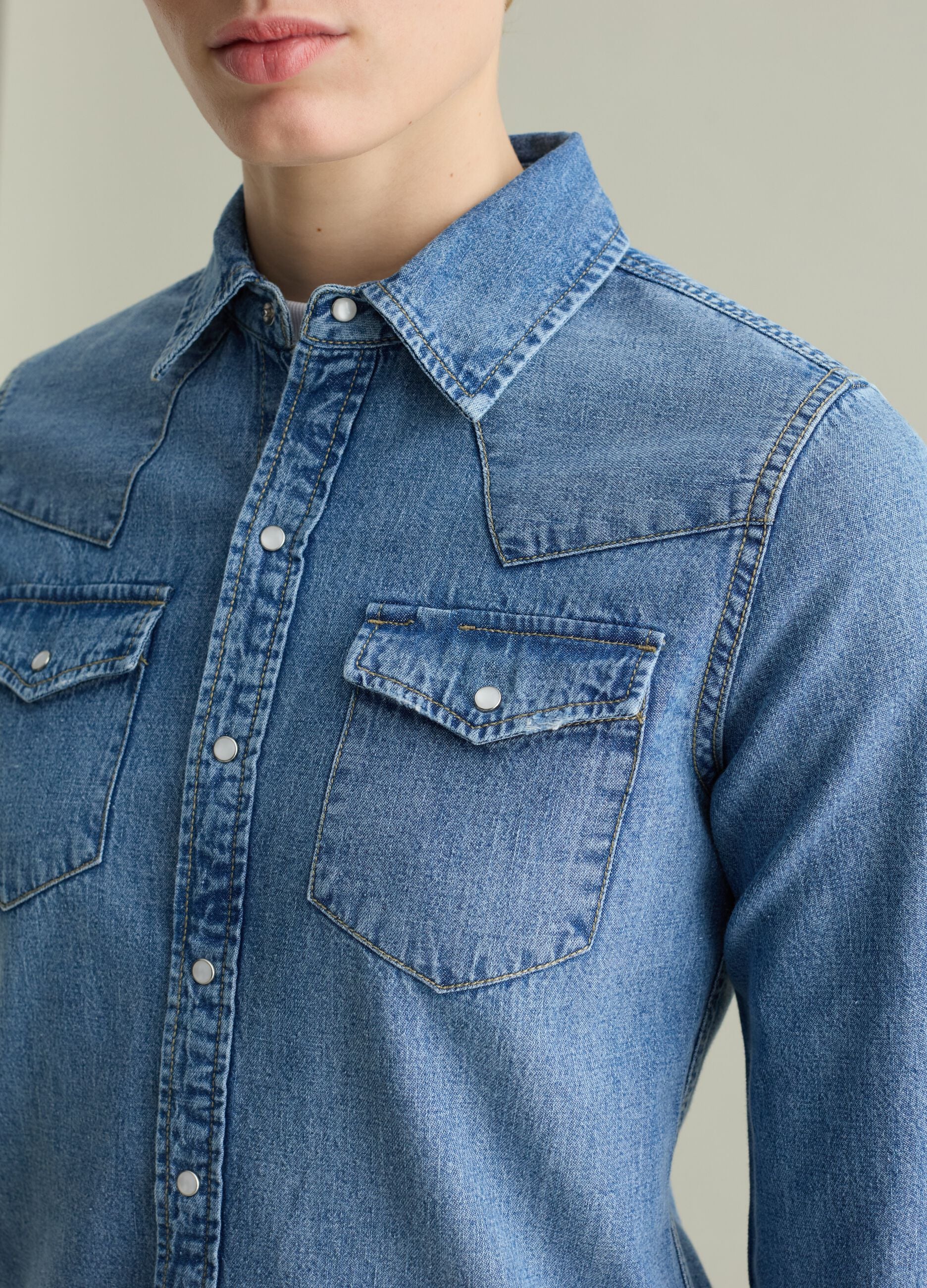 Western shirt in denim