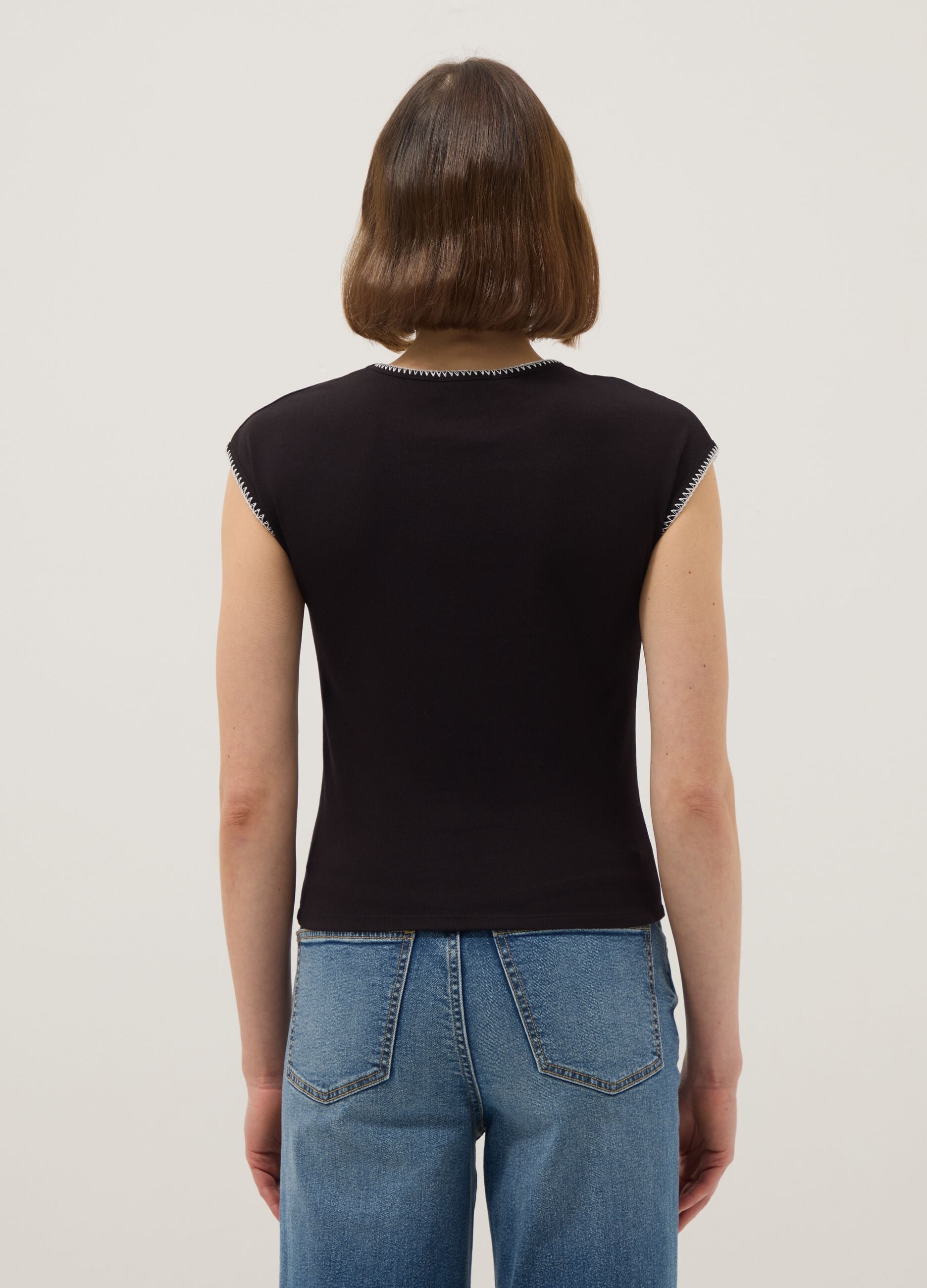 Black stretchy cotton T-shirt regular fit with stitching