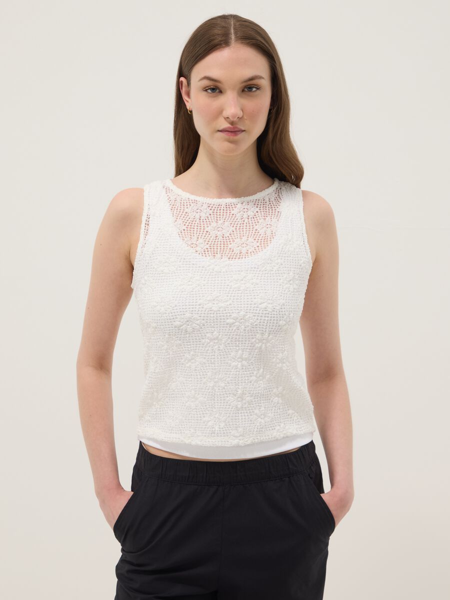 Tank top bianco in tessuto elasticizzato con lavorazione crochet_0