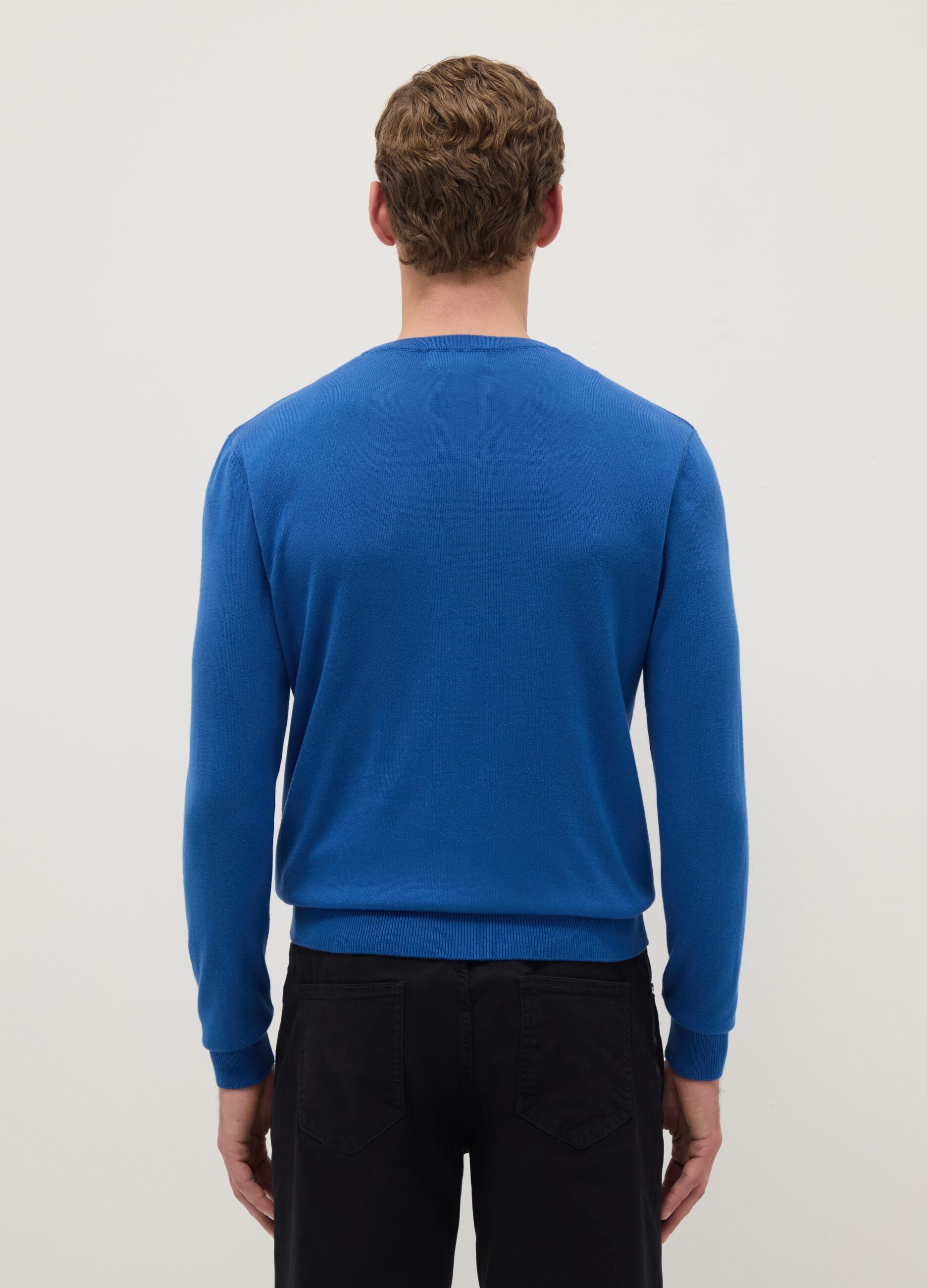 Blue crew neck pullover in cotton blend regular fit