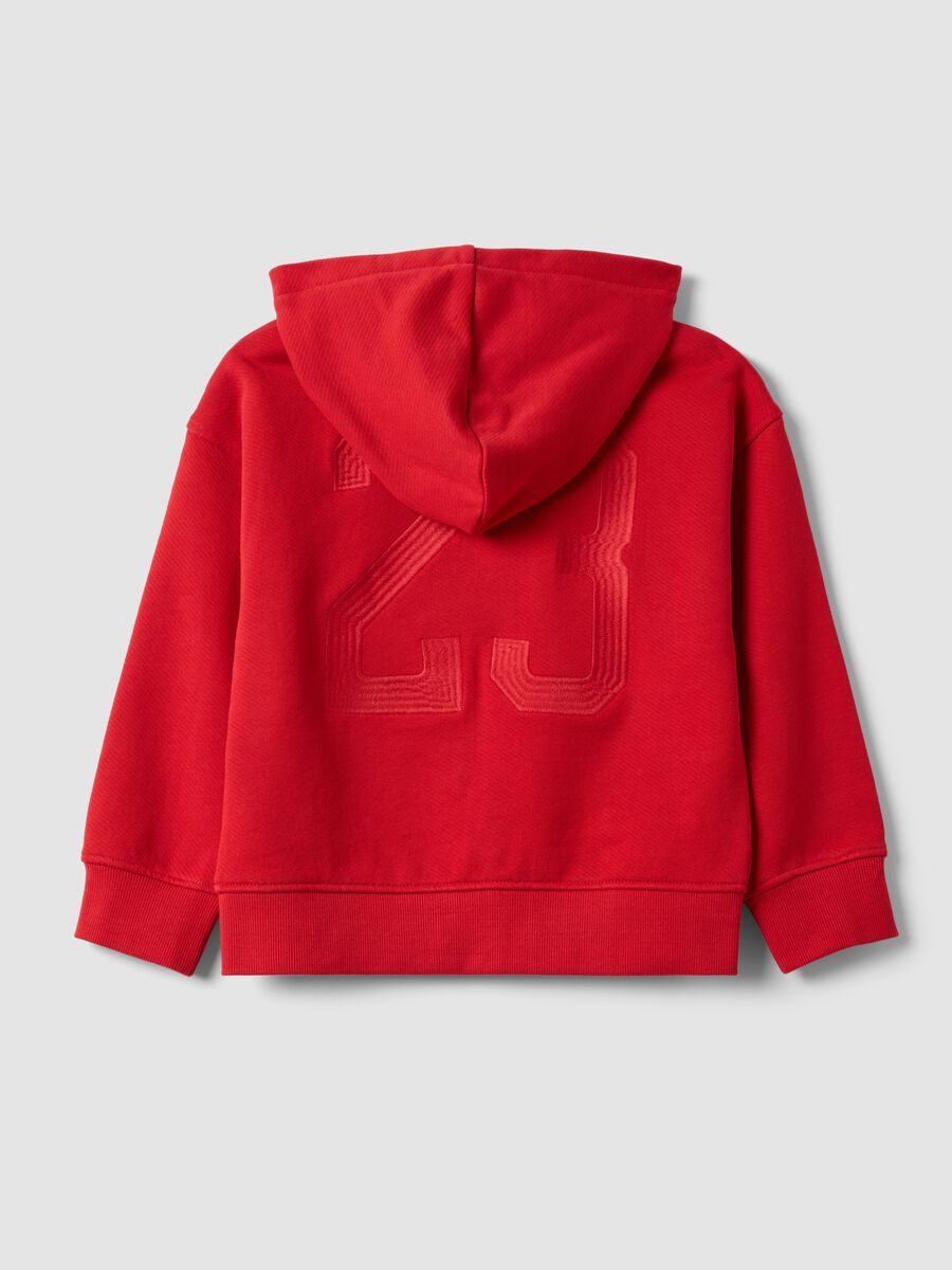 Red organic cotton hoodie with embroidered details, oversized fit, for boys_2