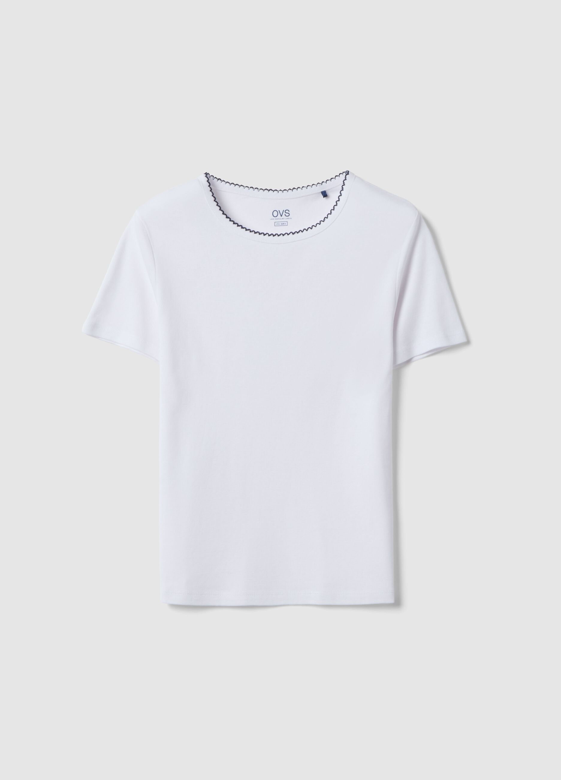 White pure cotton regular fit T-shirt with contrast stitching