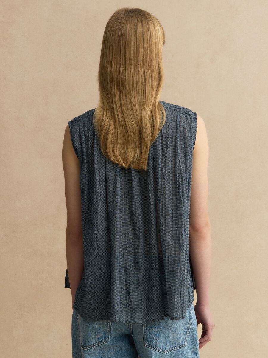 Blue sleeveless pure cotton blouse regular fit_3