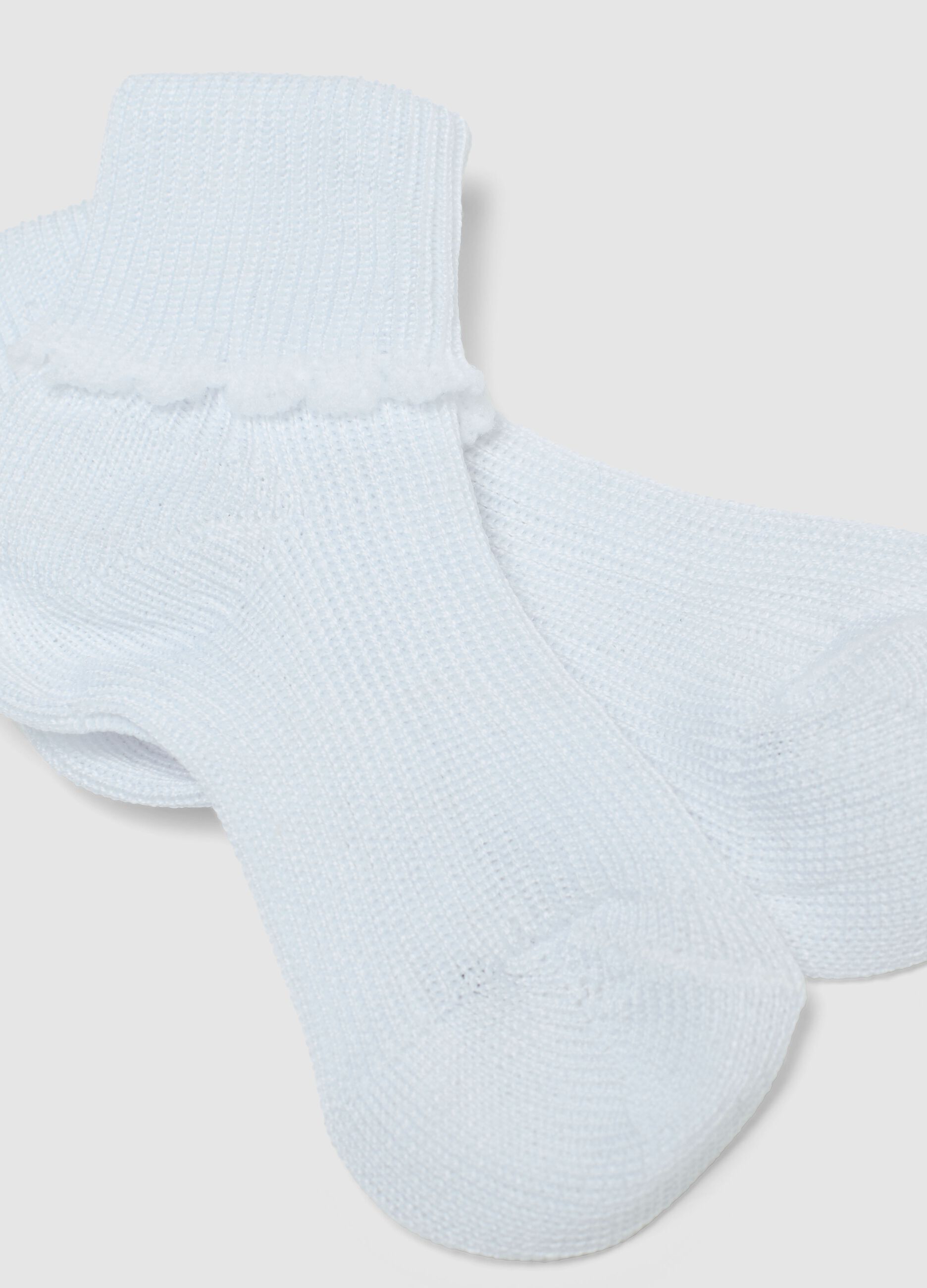 Twin-pack multicolour baby socks in cotton blend with embroidered trim
