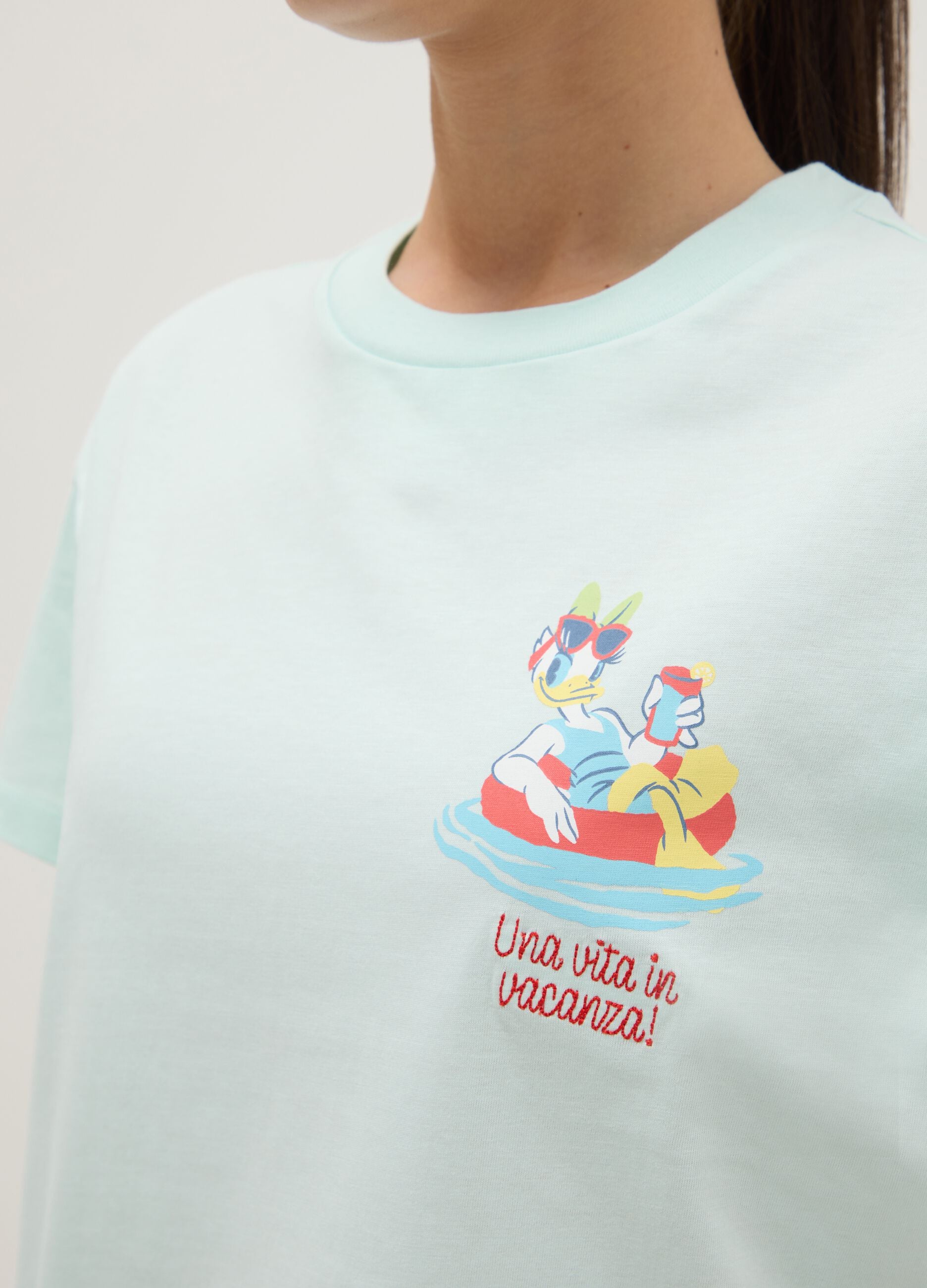 Blue regular fit pure cotton T-shirt with Daisy Duck print