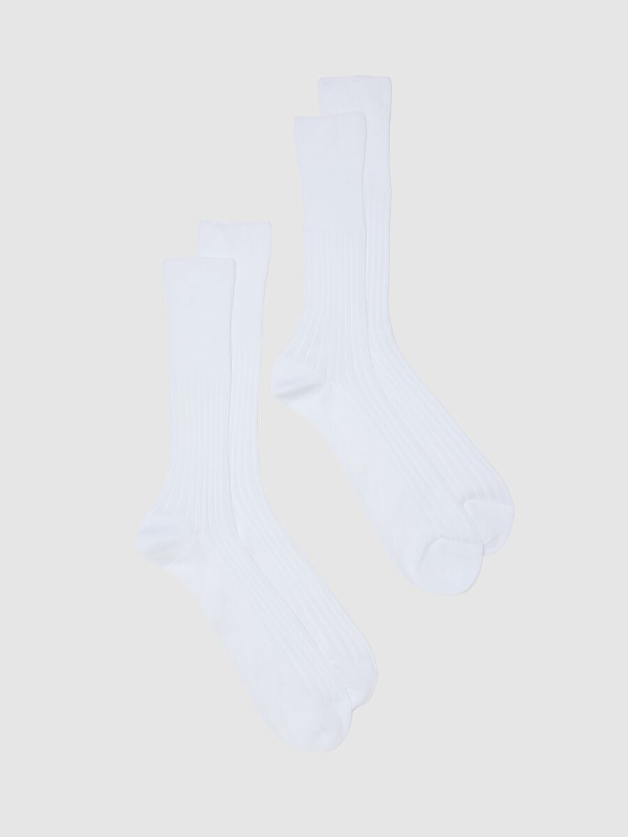 Pack of two long white cotton socks_0