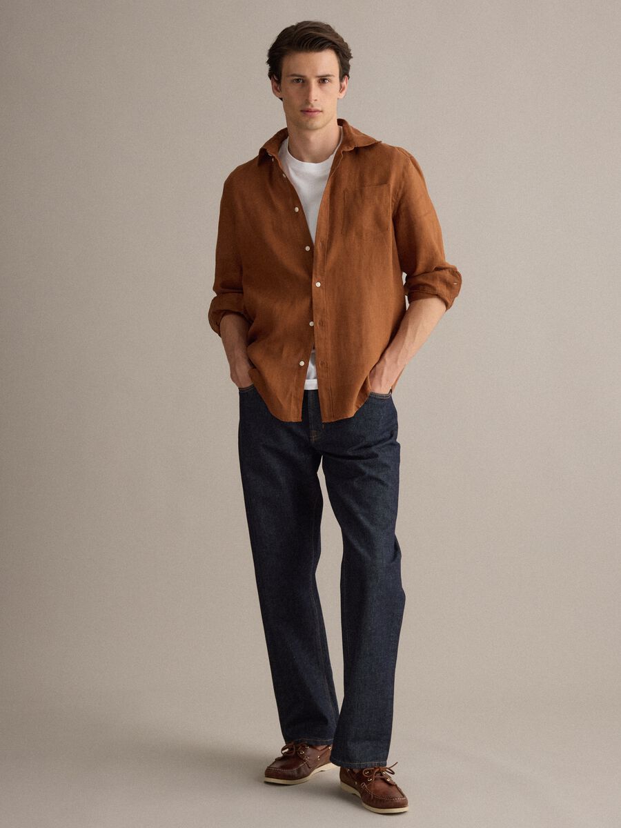 Brown pure linen shirt with button-down collar, regular fit_2