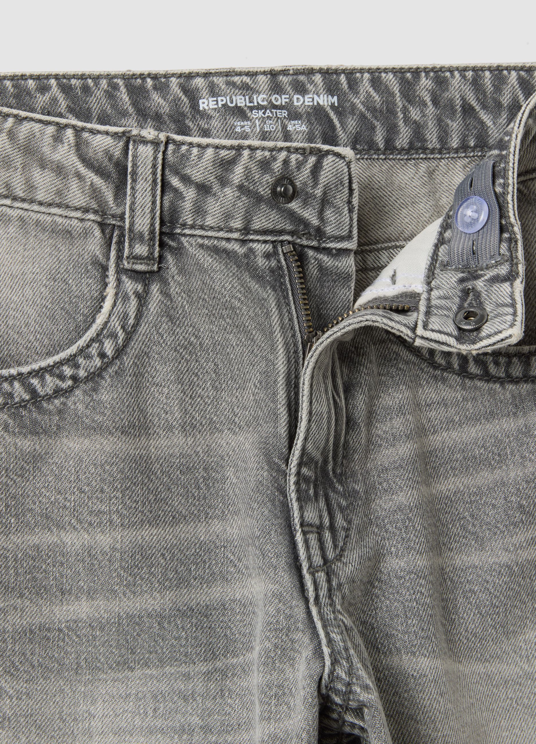 Jeans denim grigi skater in misto cotone e lyocell per bambino